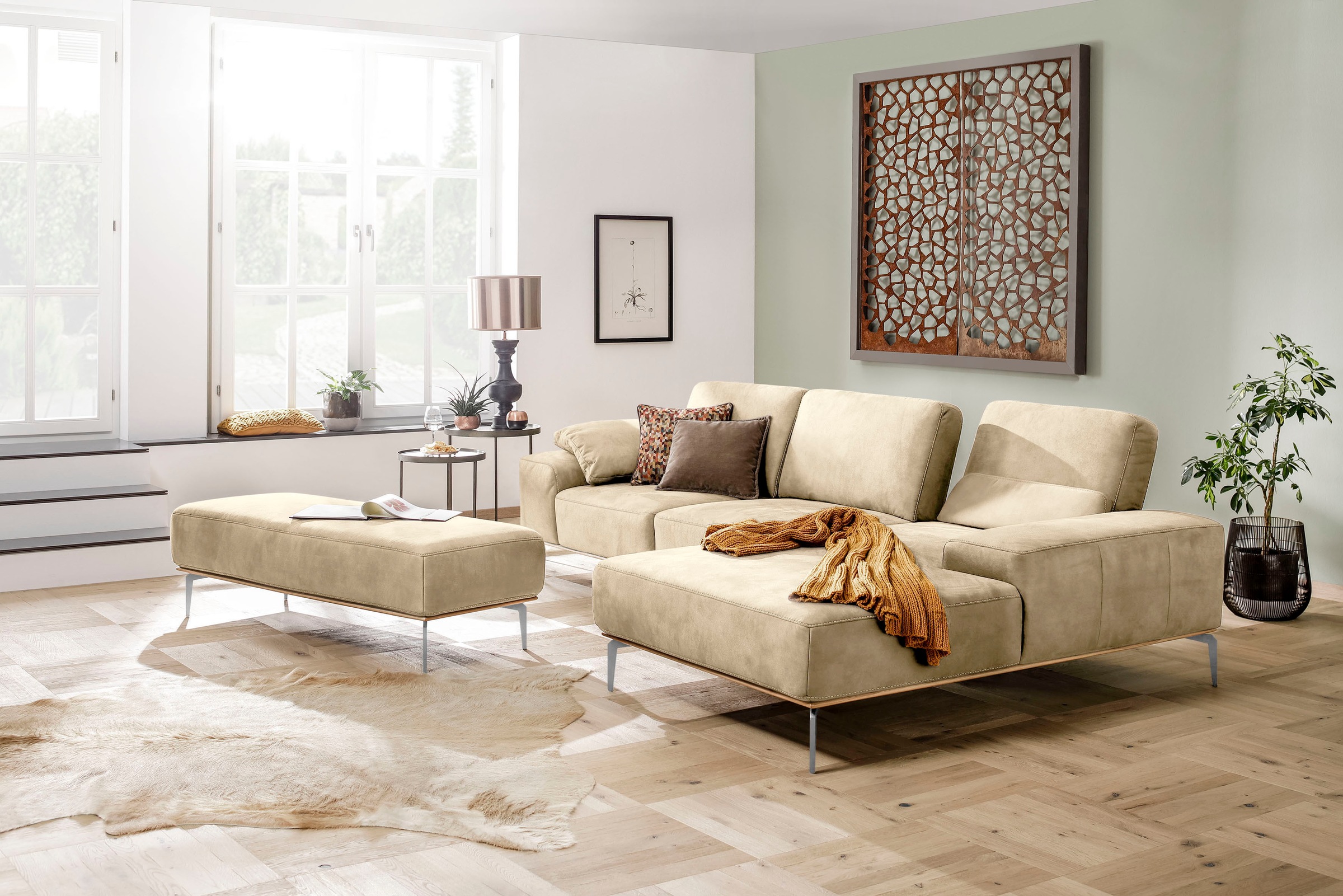 W.SCHILLIG Ecksofa »run, Designsofa mit tollem Sitzkomfort, bequem, L-Form« mit elegantem Holzsockel, Füße in Chrom glänzend, Breite 319 cm