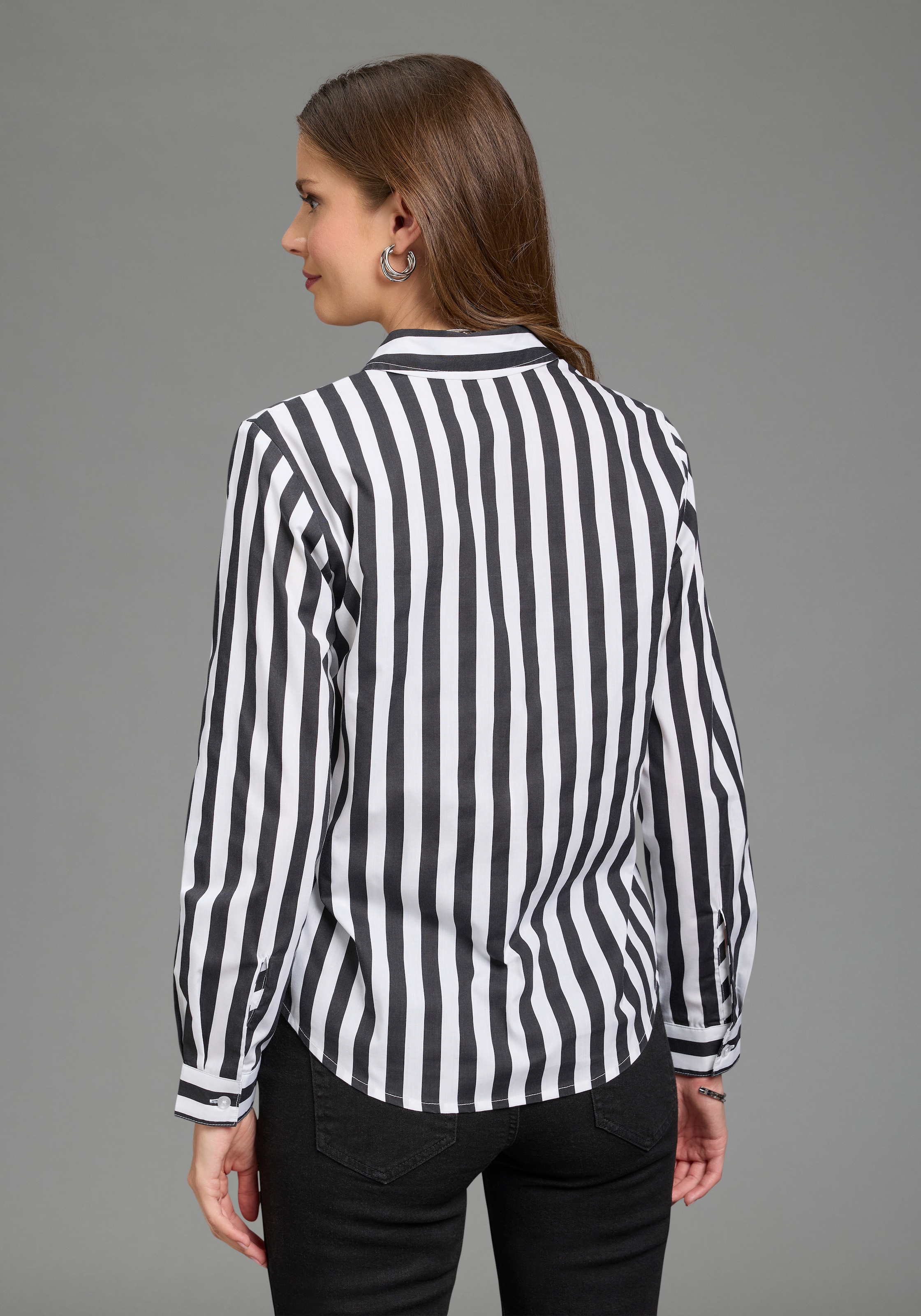 Laura Scott Klassische Bluse figurumspielende Passform, mit 1-Knopf-Manschette, gestreifte Optik