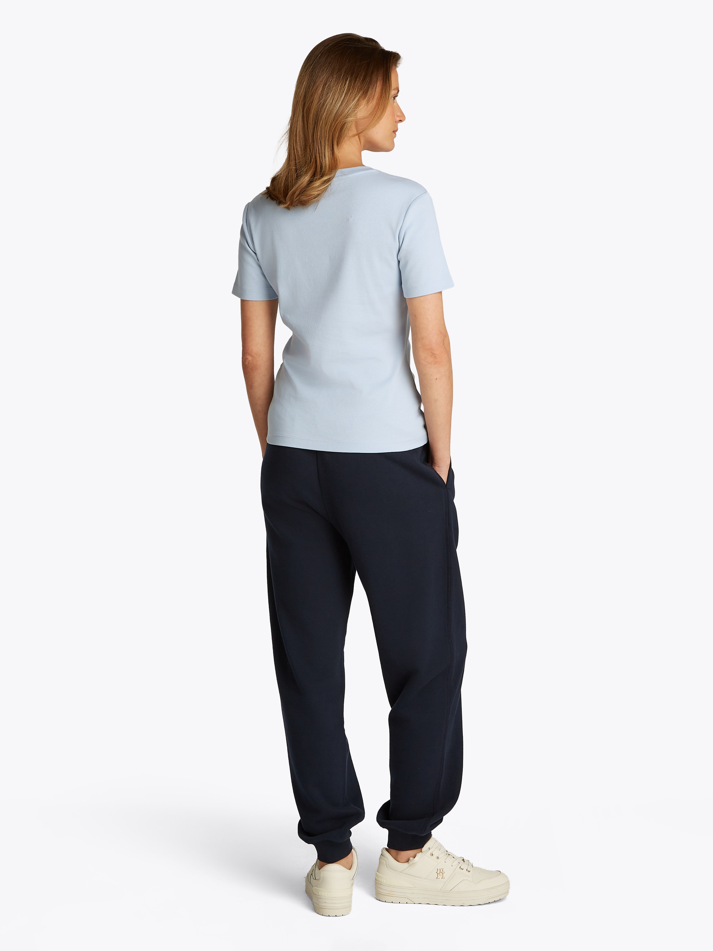 Tommy Hilfiger T-Shirt »SLIM CODY C-NK SS«, mit Logostickerei