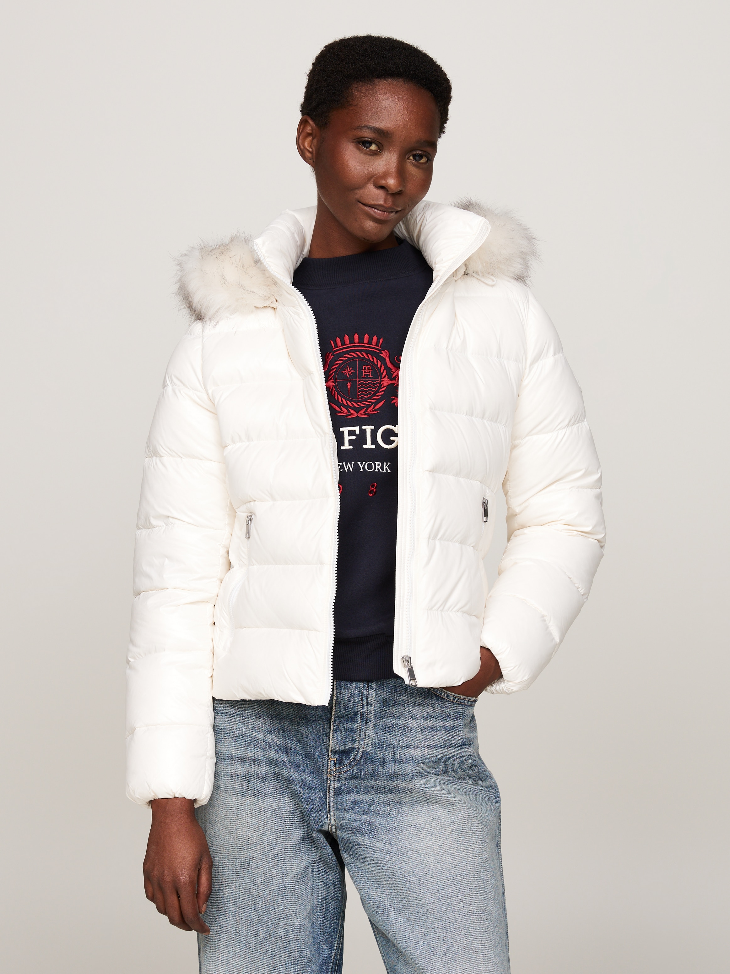 Tommy Hilfiger Steppjacke, mit Kapuze, mit Logoprägung