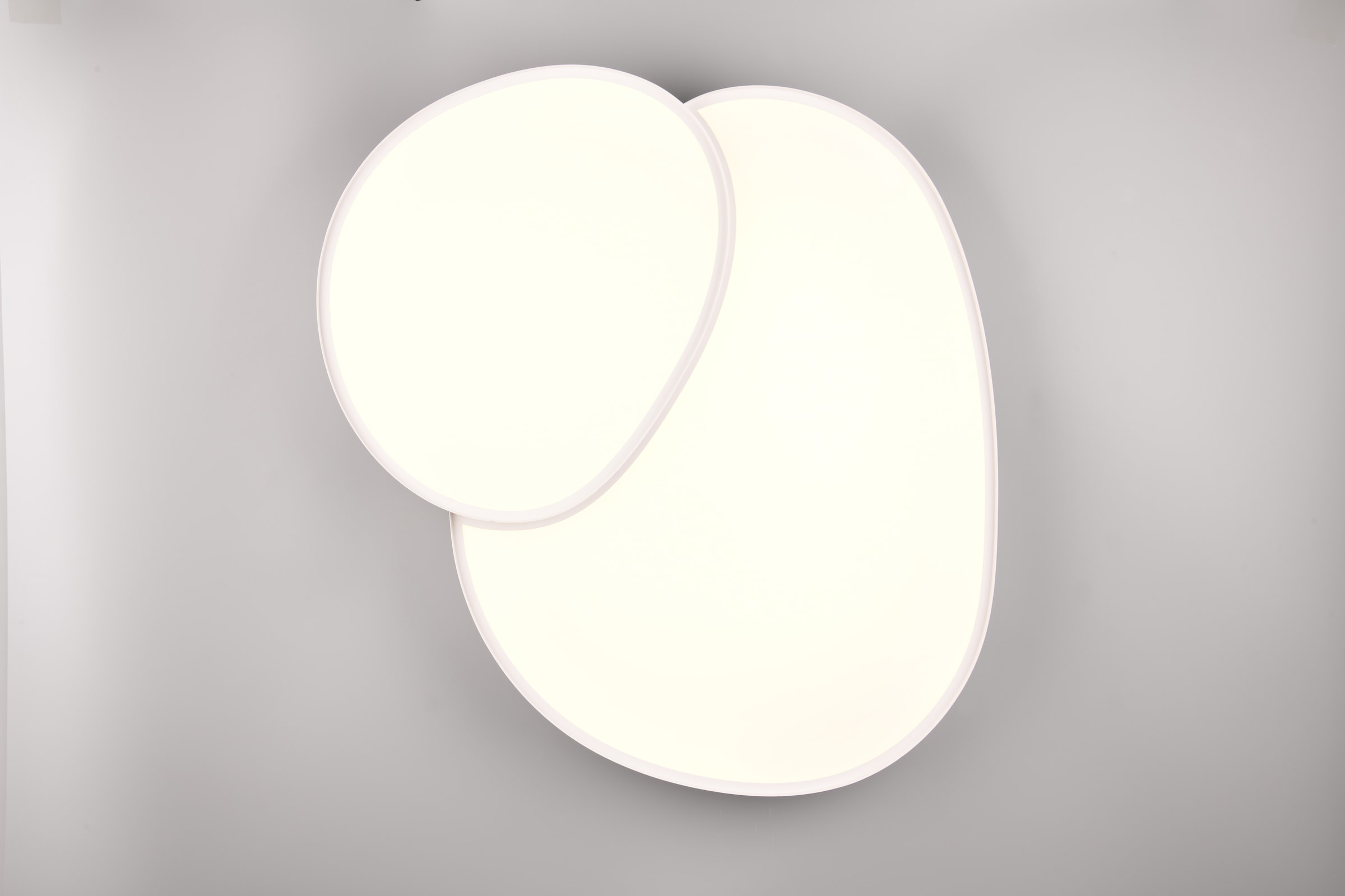 TRIO Leuchten LED Deckenleuchte »RISE, LED Deckenlampe 45W 5300 Lumen warmweiß bis kaltweiß 2700-6500K« LED-Board 1 Stk. warmweiß - kaltweiß Fernbedienung dimmbar Memoryfunktion Nachtlicht CCT Lichtfarbe wählbar