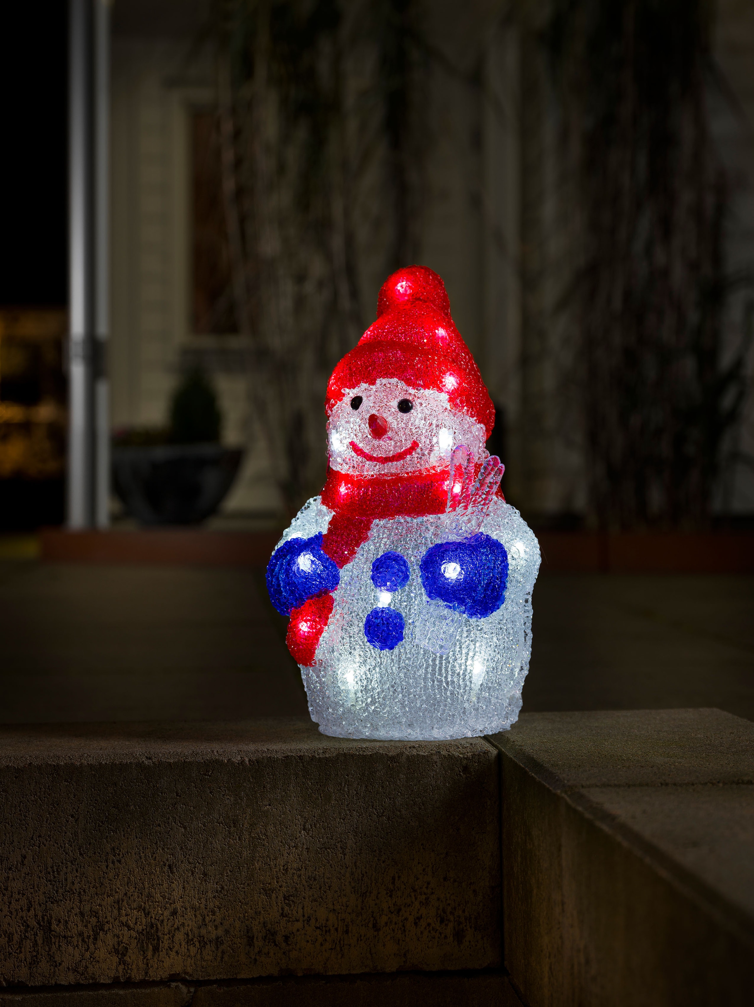 CHRISTMAS GOODS by Inge LED Dekoobjekt Auto mit Baum, LED fest integriert,  mit Timer, Weihnachtsdeko