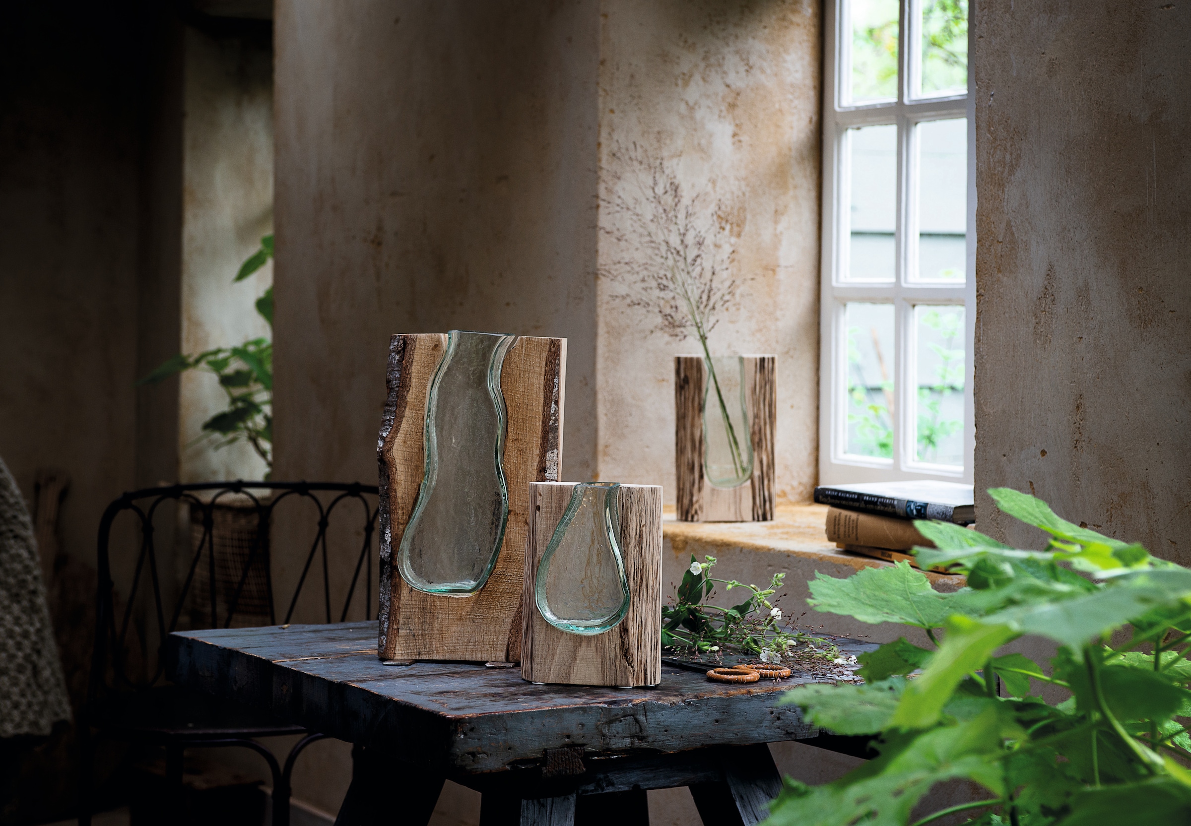 LEONARDO Dekovase »Tischvase CASOLARE«, (1 St.), aus Glas und Holz, handgefertigt