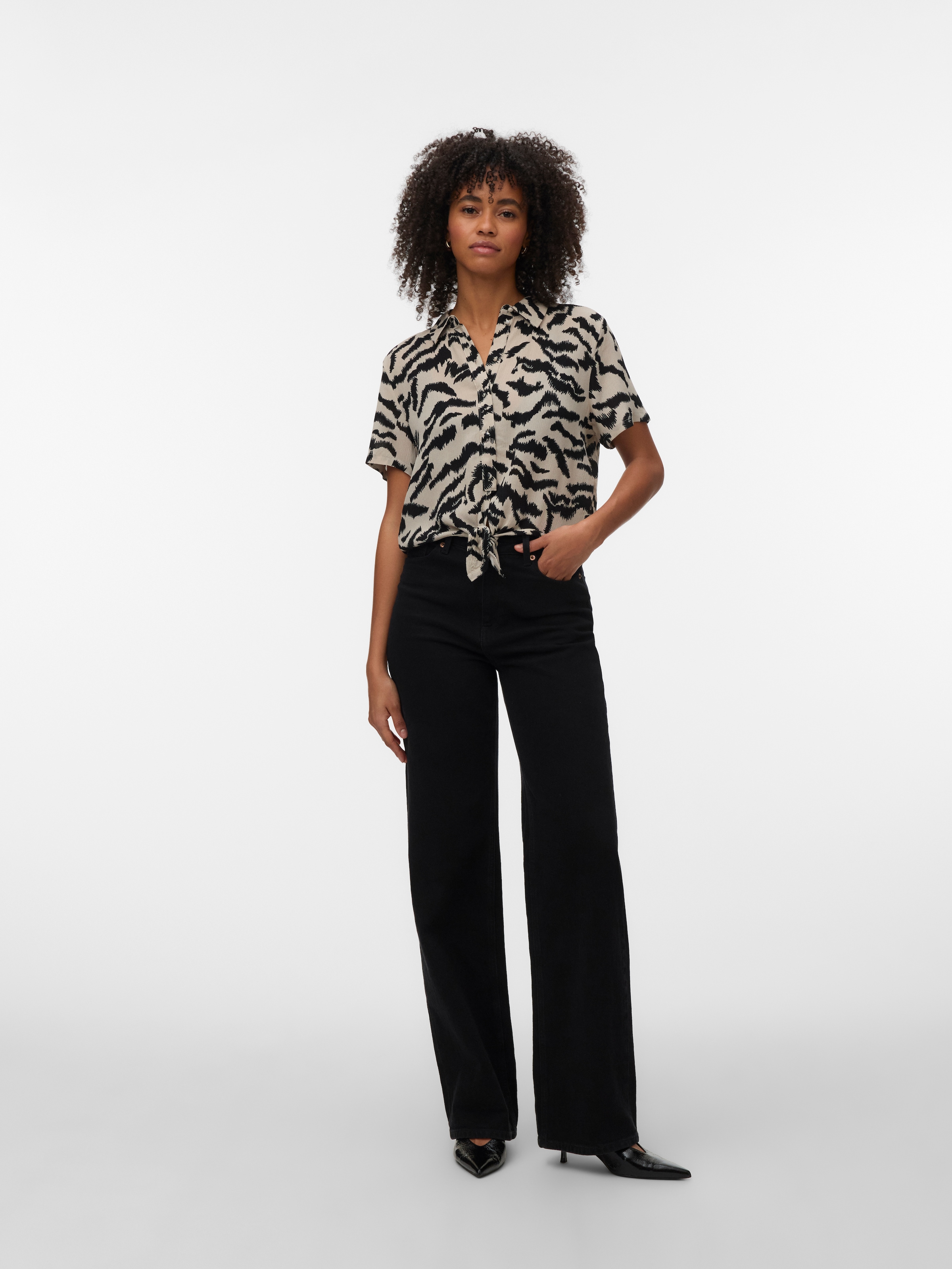 Vero Moda Kurzarmbluse »VMMENNY TIE SS SHIRT WVN GA« Viskose, relaxed fit