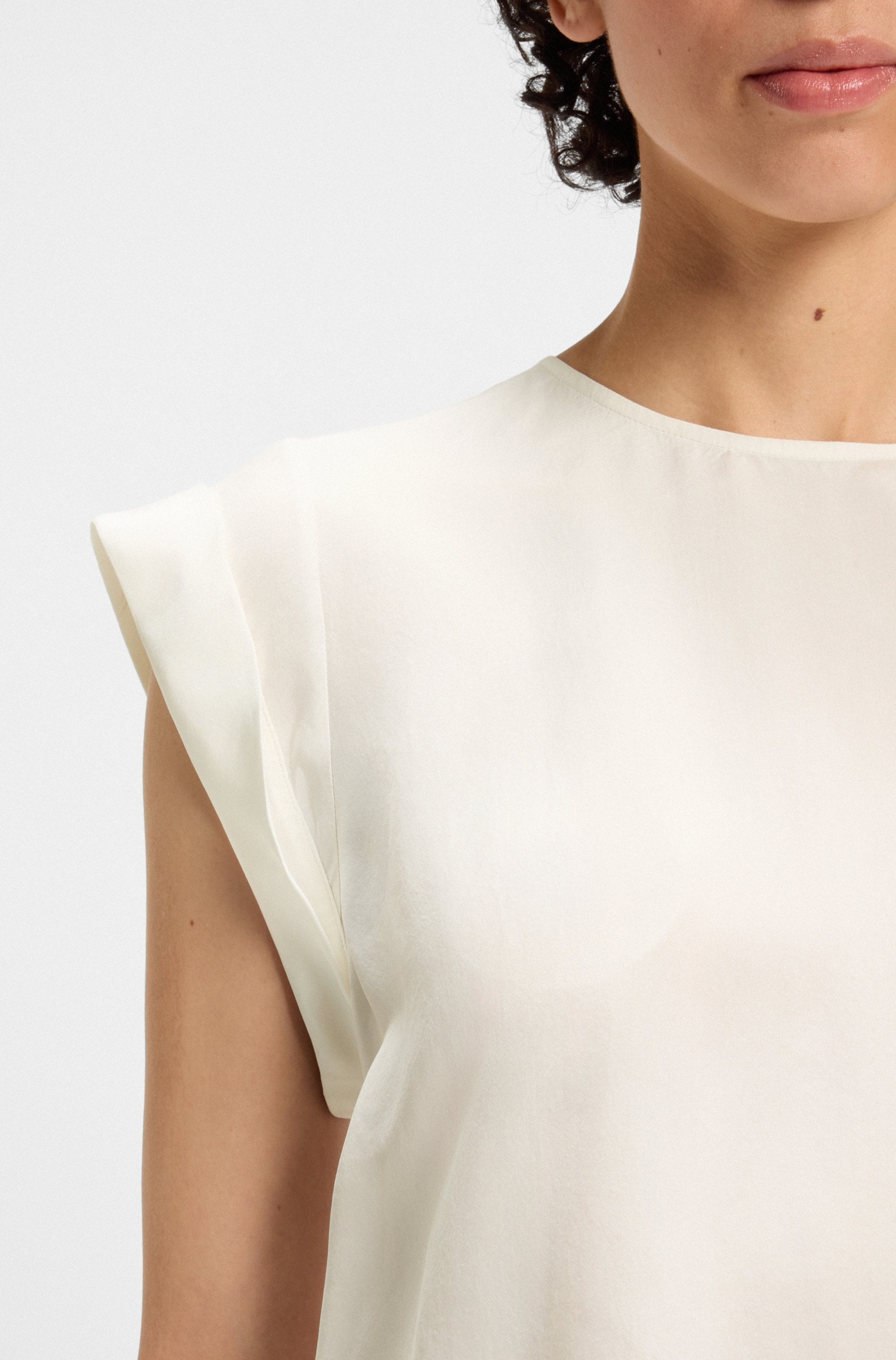 BOSS ORANGE Shirtbluse »Irnette Premium Damenmode« mit Ärmelaufschlag