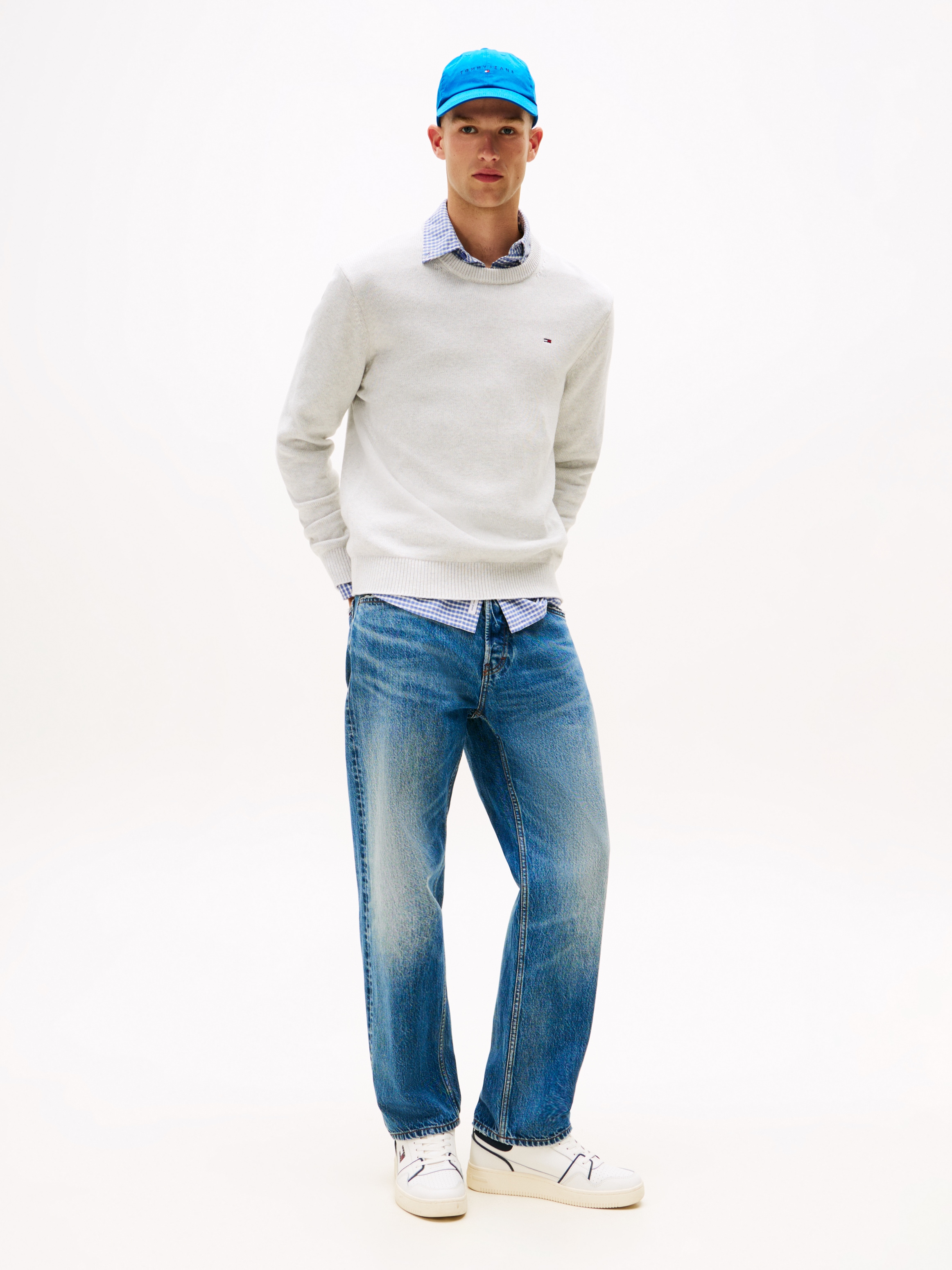 Tommy Jeans Rundhalspullover, Slim fit mit Rundhalsausschnitt