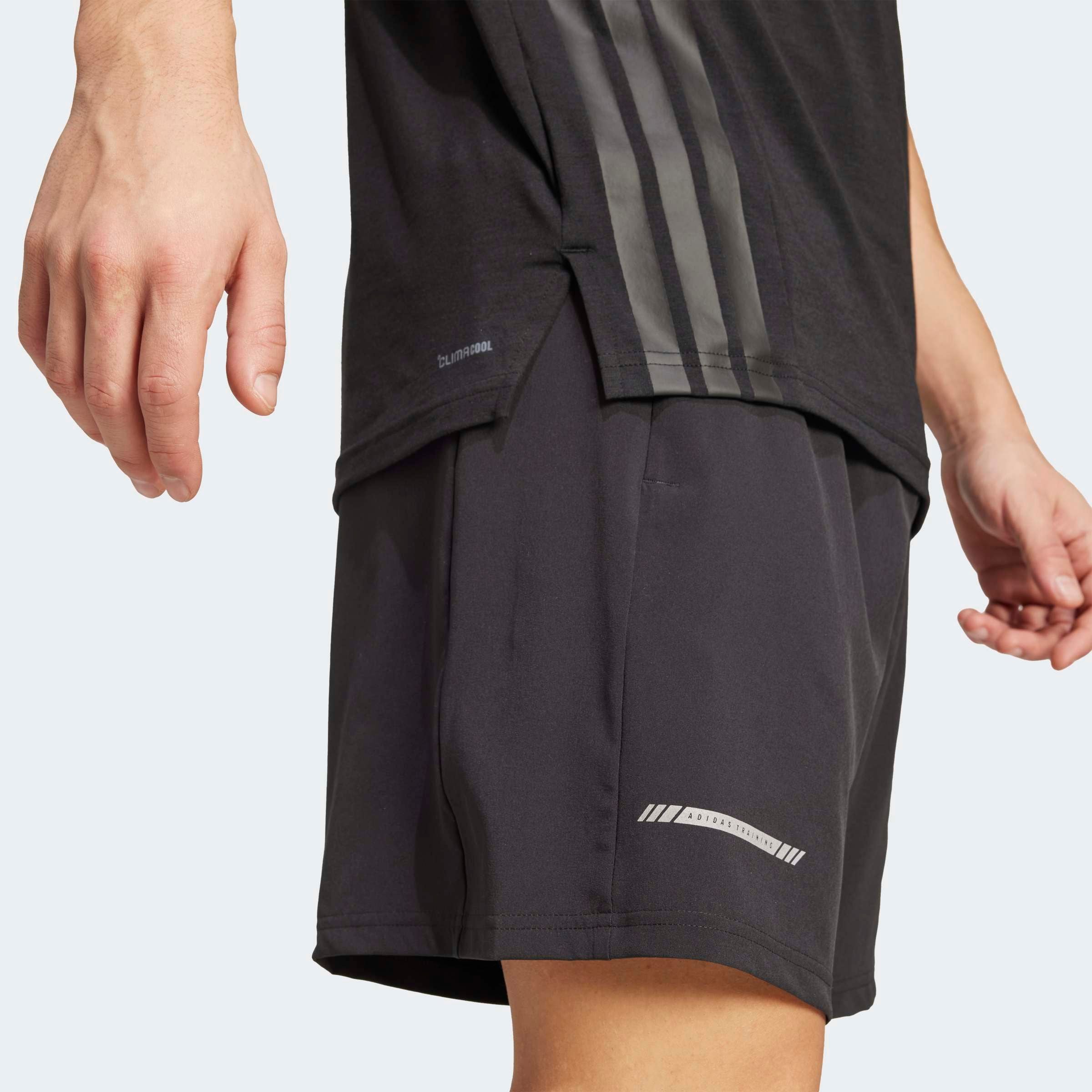 adidas Performance Shorts »TR ESS HP SHORT«  für Fitness und Training, mit Metallic-Optik, schnelltrocknend