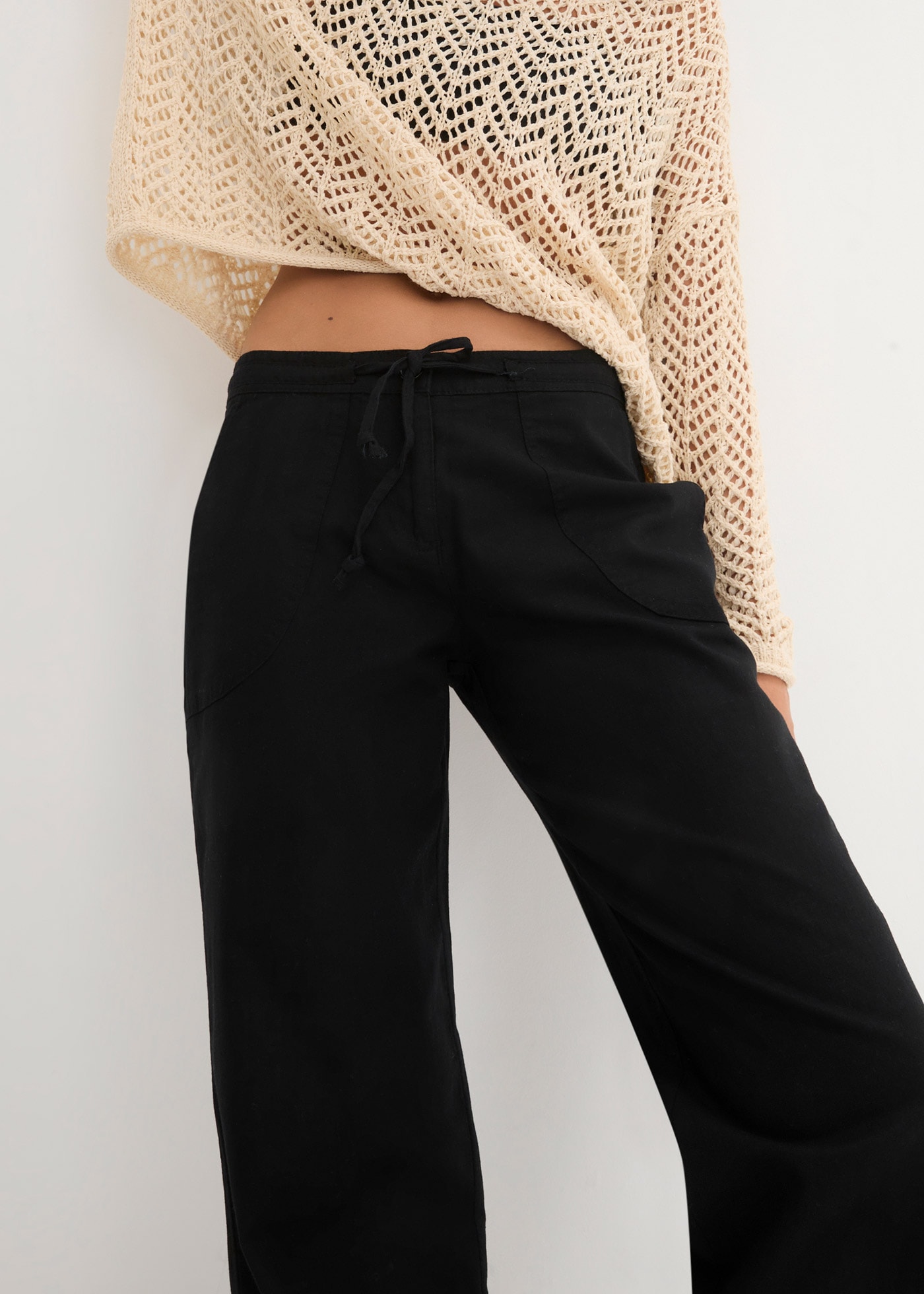 bonprix Leinenhose  Loose Fit, mit Kordelzugbund, mit Eingrifftaschen, mit Gesäßtaschen