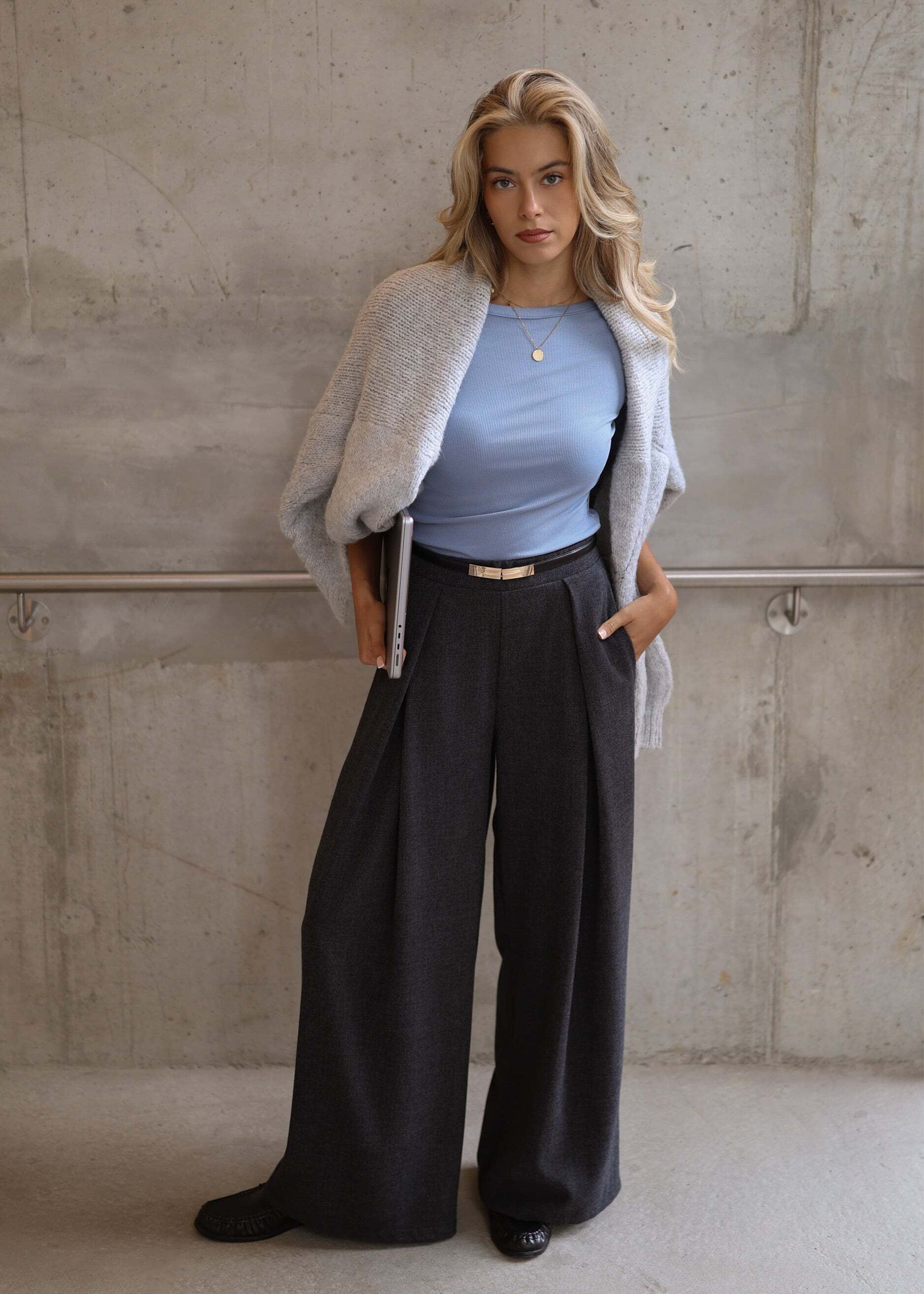 SASSYCLASSY Anzughose »Bundfaltenhose mit weitem Bein«  melierte Bundfaltenhose in Anthrazit