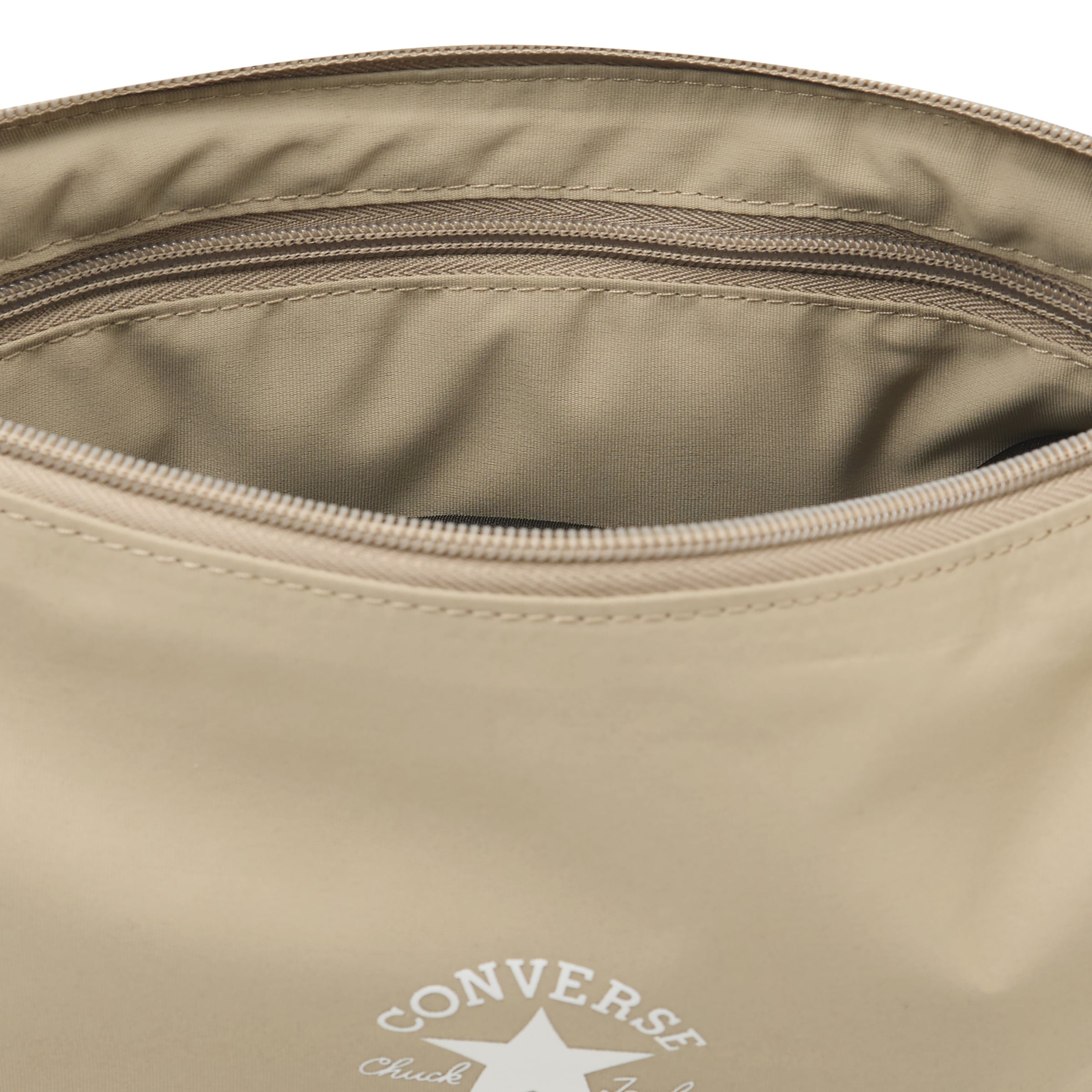 Converse Gürteltasche »HALF MOON CROSS BODY« für Erwachsene, aus Polyester, leichtes Gewicht, sportlicher Stil