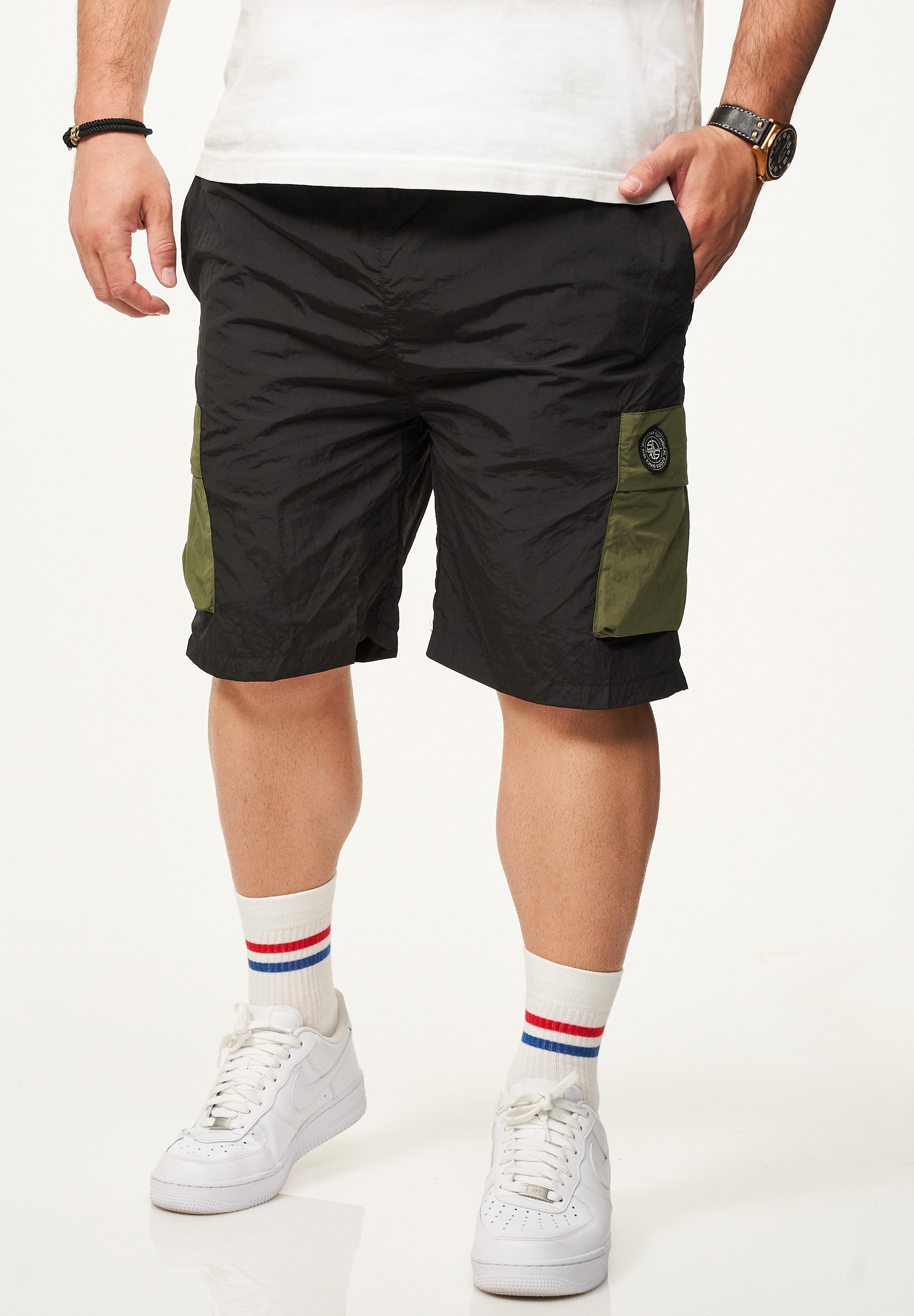 SOULSTAR Cargoshorts »SOULSTAR Cargoshorts im Tech Utility-Style für Herren aus leichtem Nylon Regular-Fit«  Kurze Hose mit Gummibund & Klickverschluss - Sommer-Shorts Bermuda