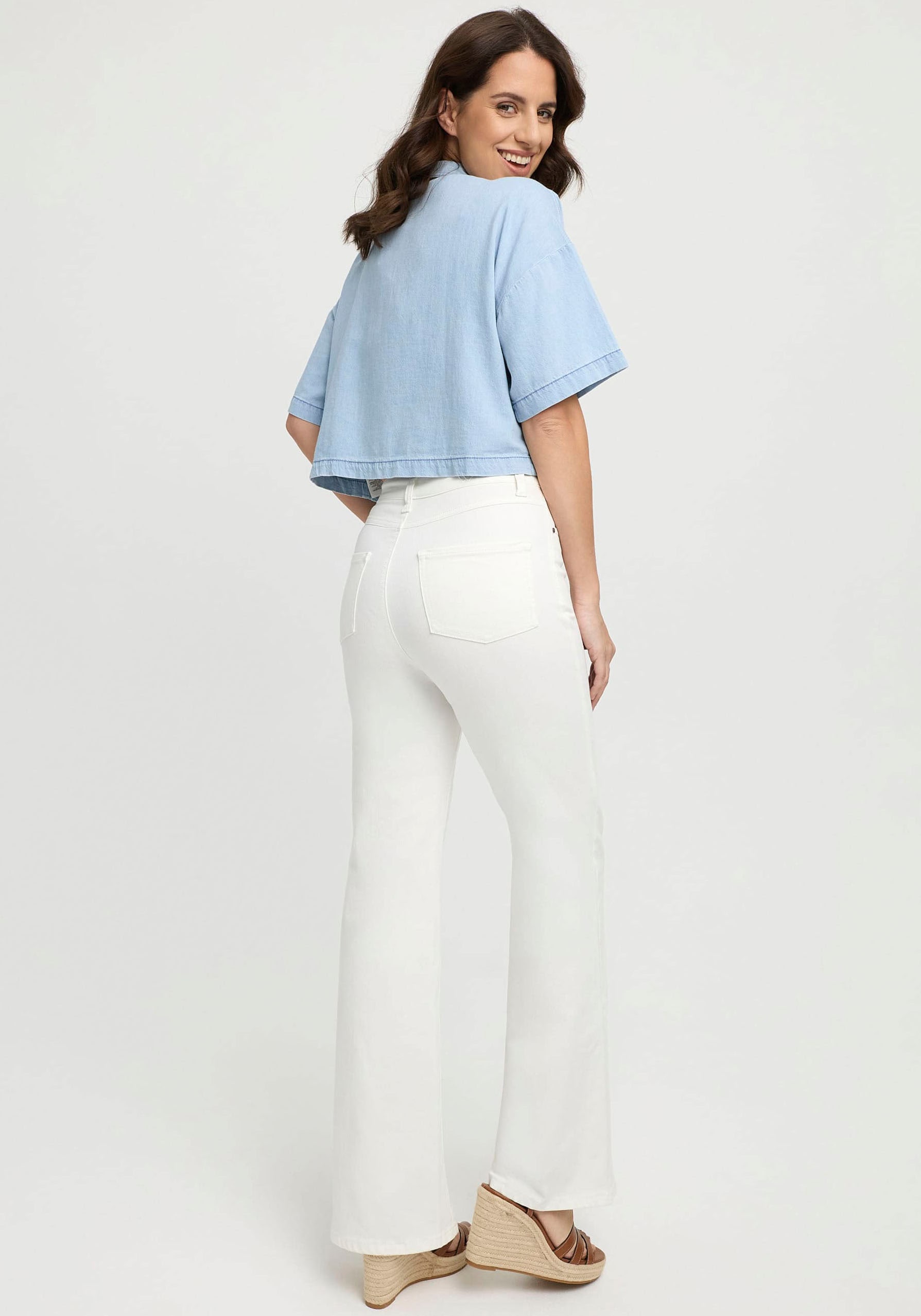 wonderjeans 5-Pocket-Jeans, Flared
