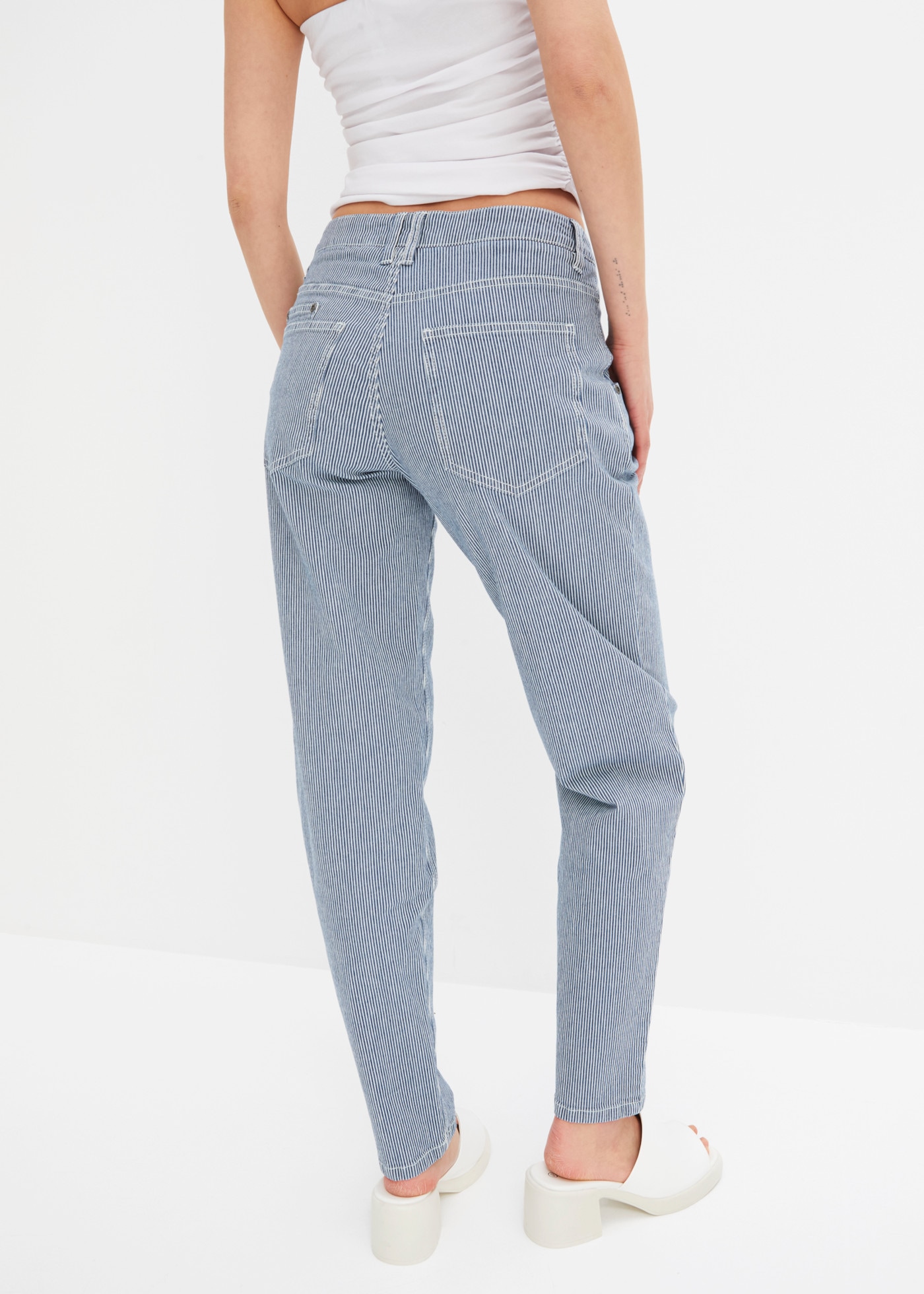 bonprix Loose-fit-Jeans Loose-Fit-Schnitt, mit Streifen-Design, in verschiedenen Größen