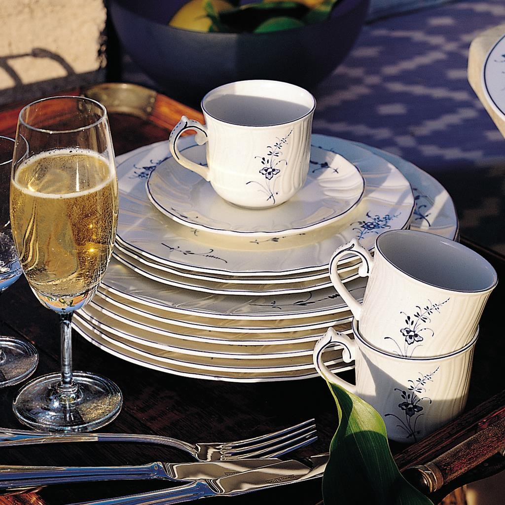 Villeroy & Boch Tasse »Frühstückstassen mit Untertassen Vieux Luxembourg 240 ml 6er Set weiß-blau« Spülmaschinengeeignet, Mikrowellengeeignet