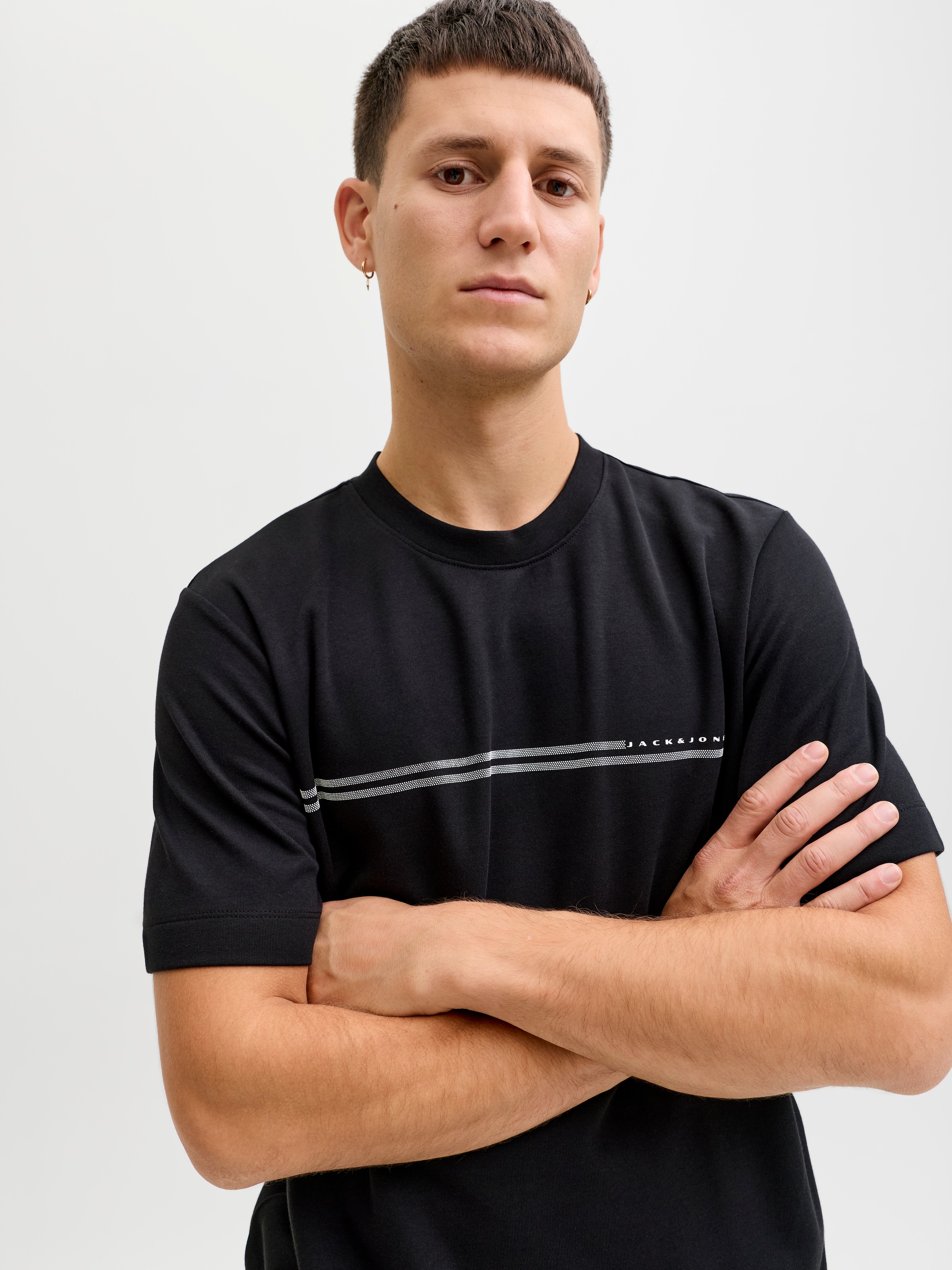 Jack & Jones Kurzarmshirt »JCOFUSION CHEST BRAND TEE SS CREW SN« Materialmix, regular fit