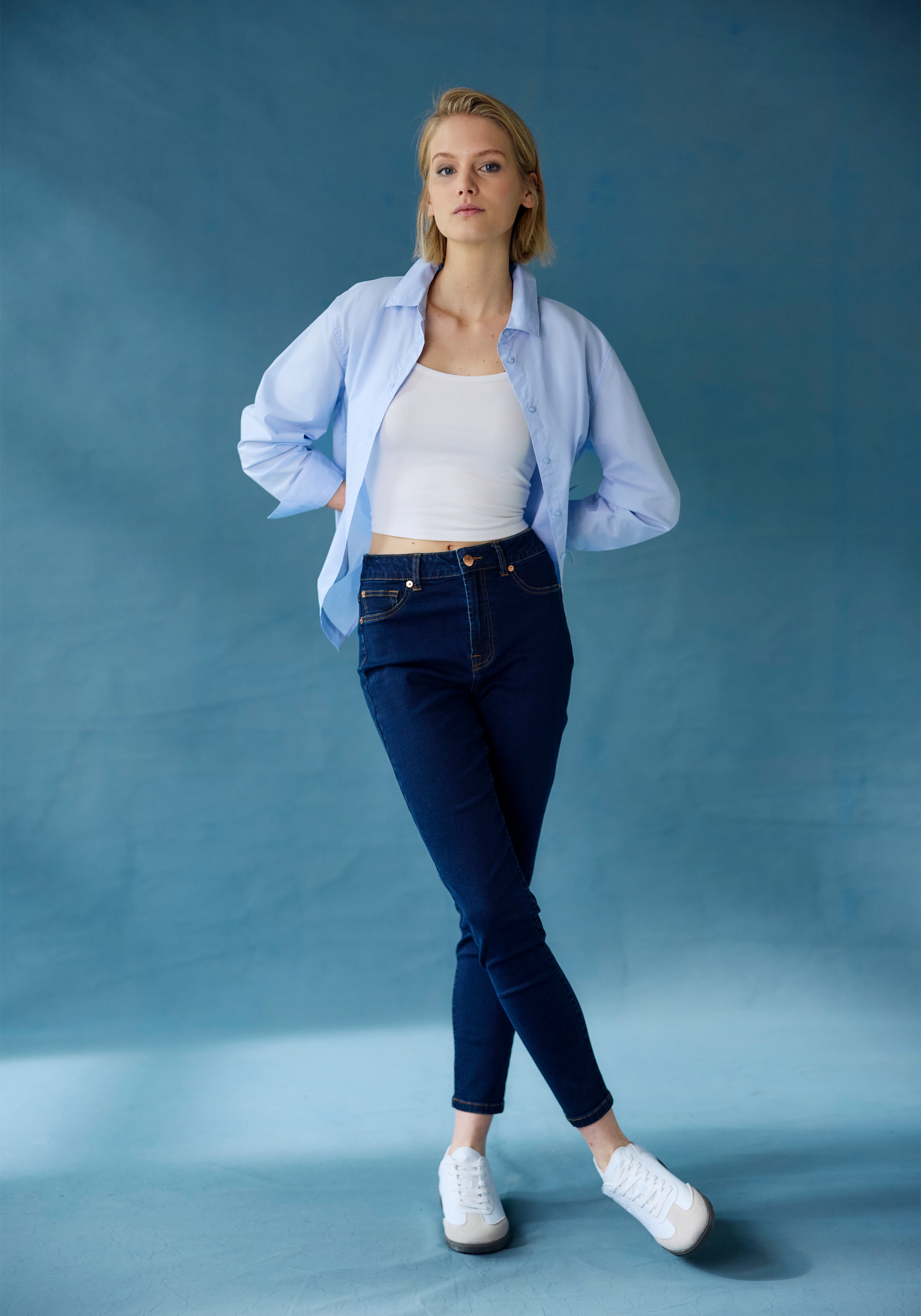 LASCANA Hemdbluse hinten länger geschnitten, Damenbluse aus Baumwolle, klassisch-elegant