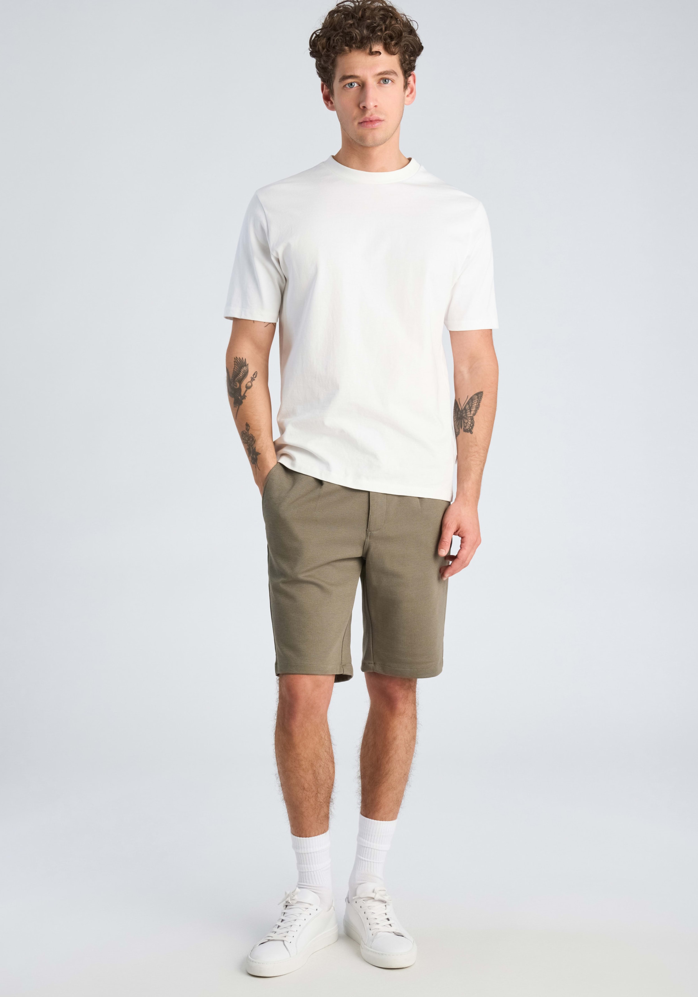 LINDBERGH Shorts  mit Viskose und Stretch