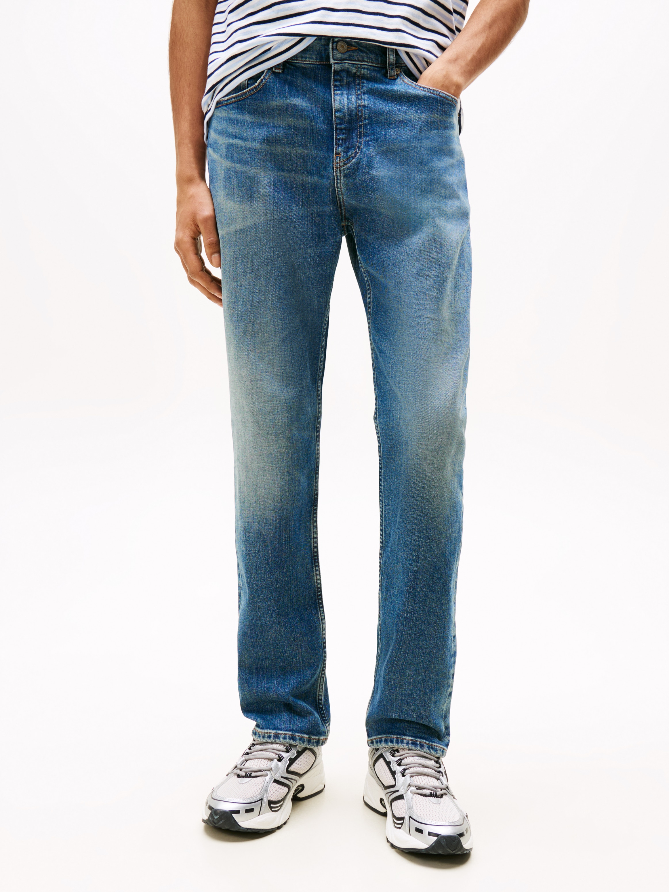 Tommy Jeans Herren Slim-fit-Jeans »Ryan Regular Slim Straight« Slim‐Straight‐Jeans aus hochwertigem Denim regulärer Leibhöhe, Größe 34