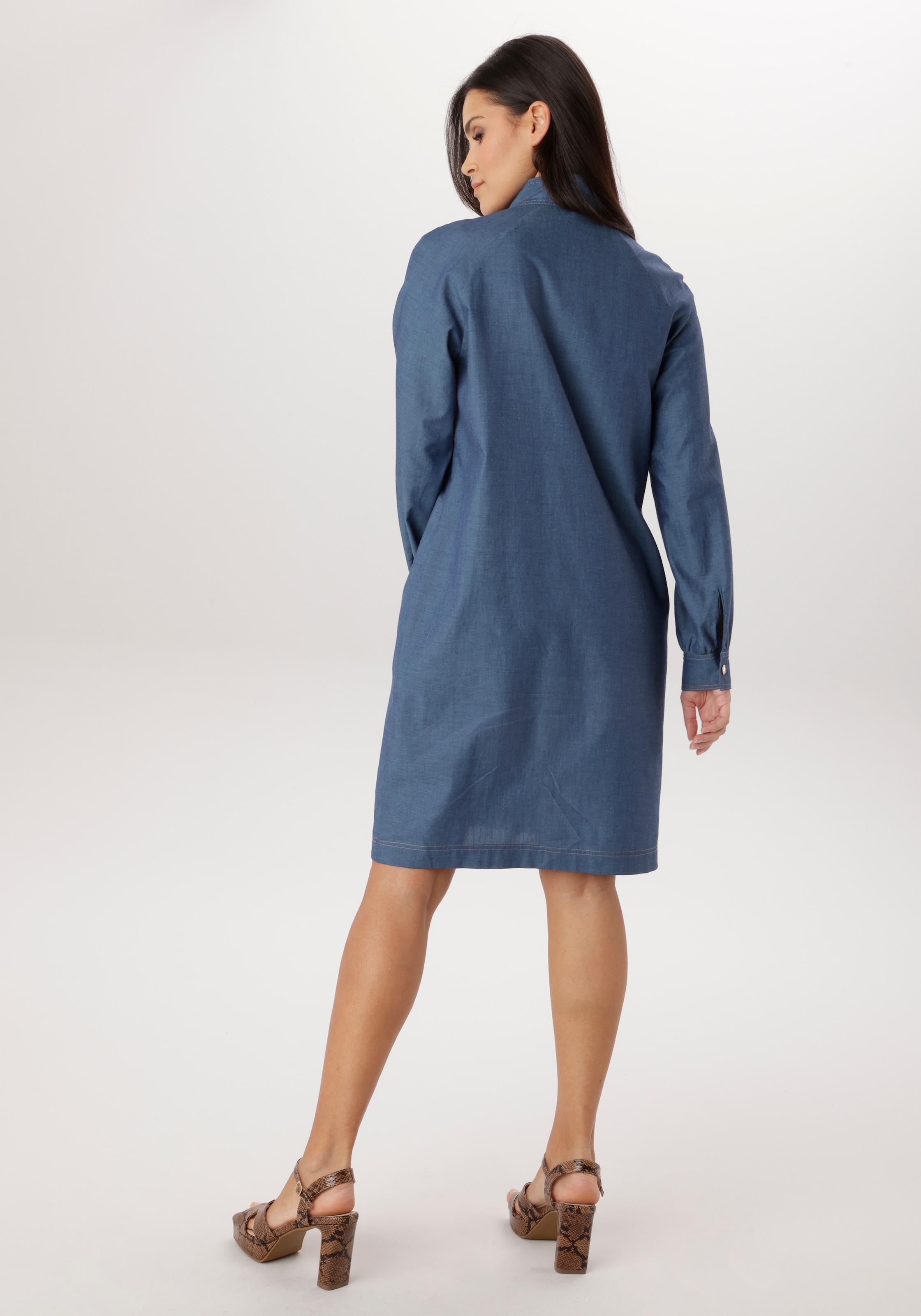 Aniston SELECTED Jeanskleid mit fixierter Schluppe zum Binden am V-Ausschnitt - NEUE KOLLEKTION