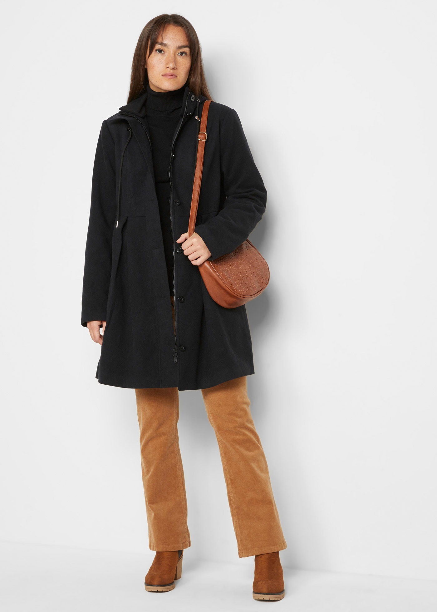 bonprix Wintermantel »Mantel mit Kapuze und Bundfalten, A-Linie« Mantel mit Kapuze und Bundfalten, A-Linie