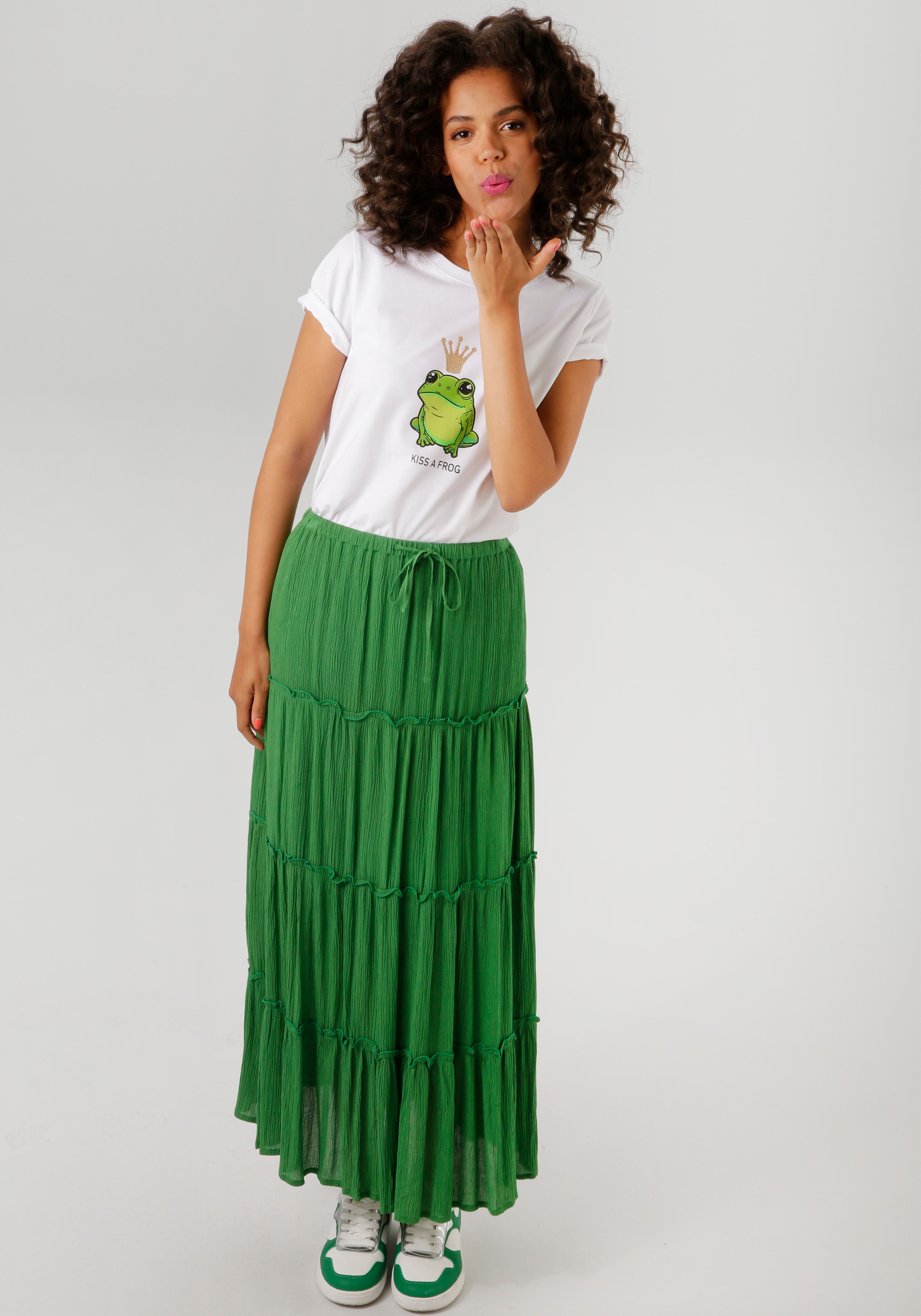 Aniston CASUAL T-Shirt, mit Frosch und glitzernder Krone bedruckt