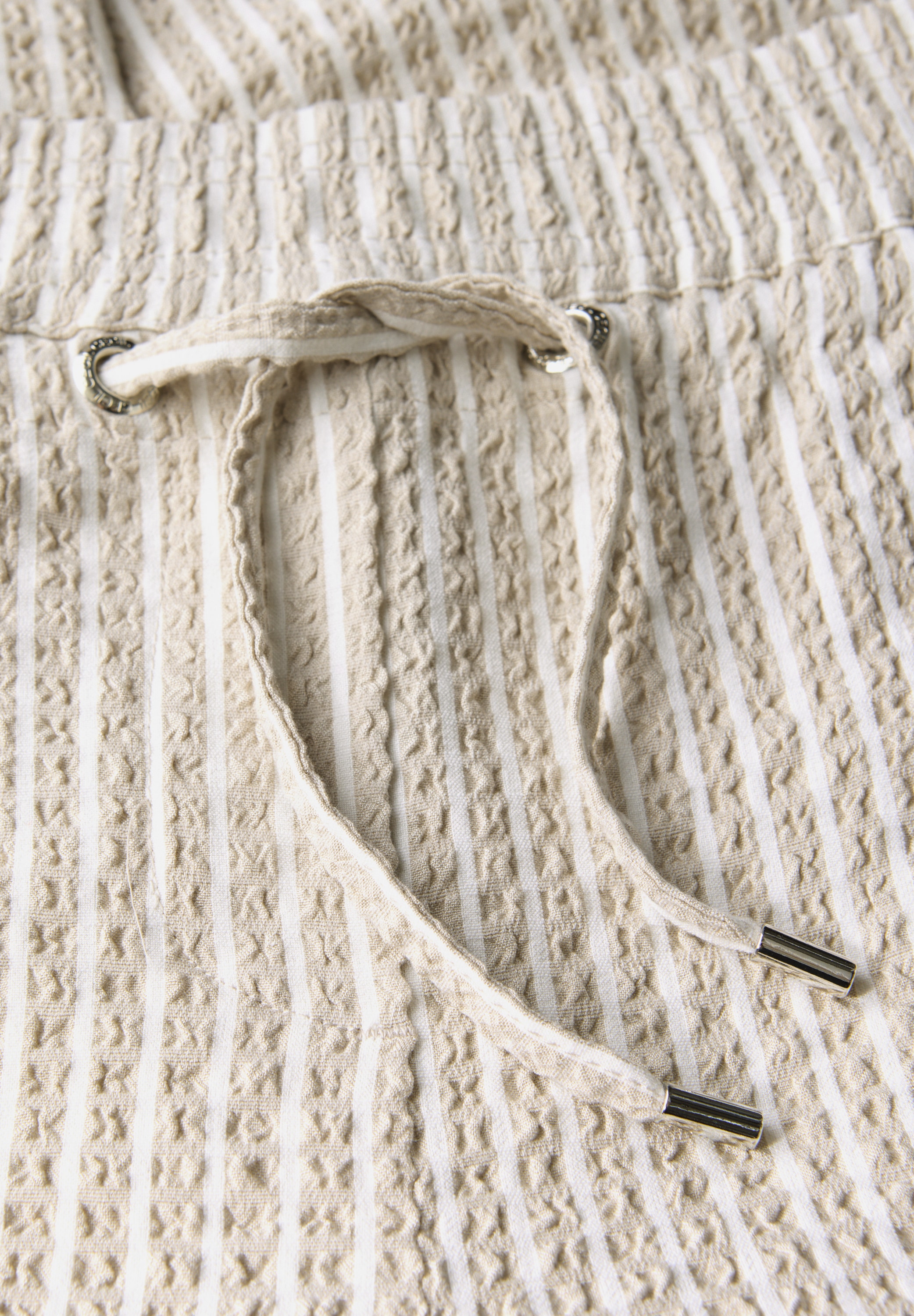 Cecil Stoffhose »Style Neele«, mit Streifen-Muster, Seersucker-Style