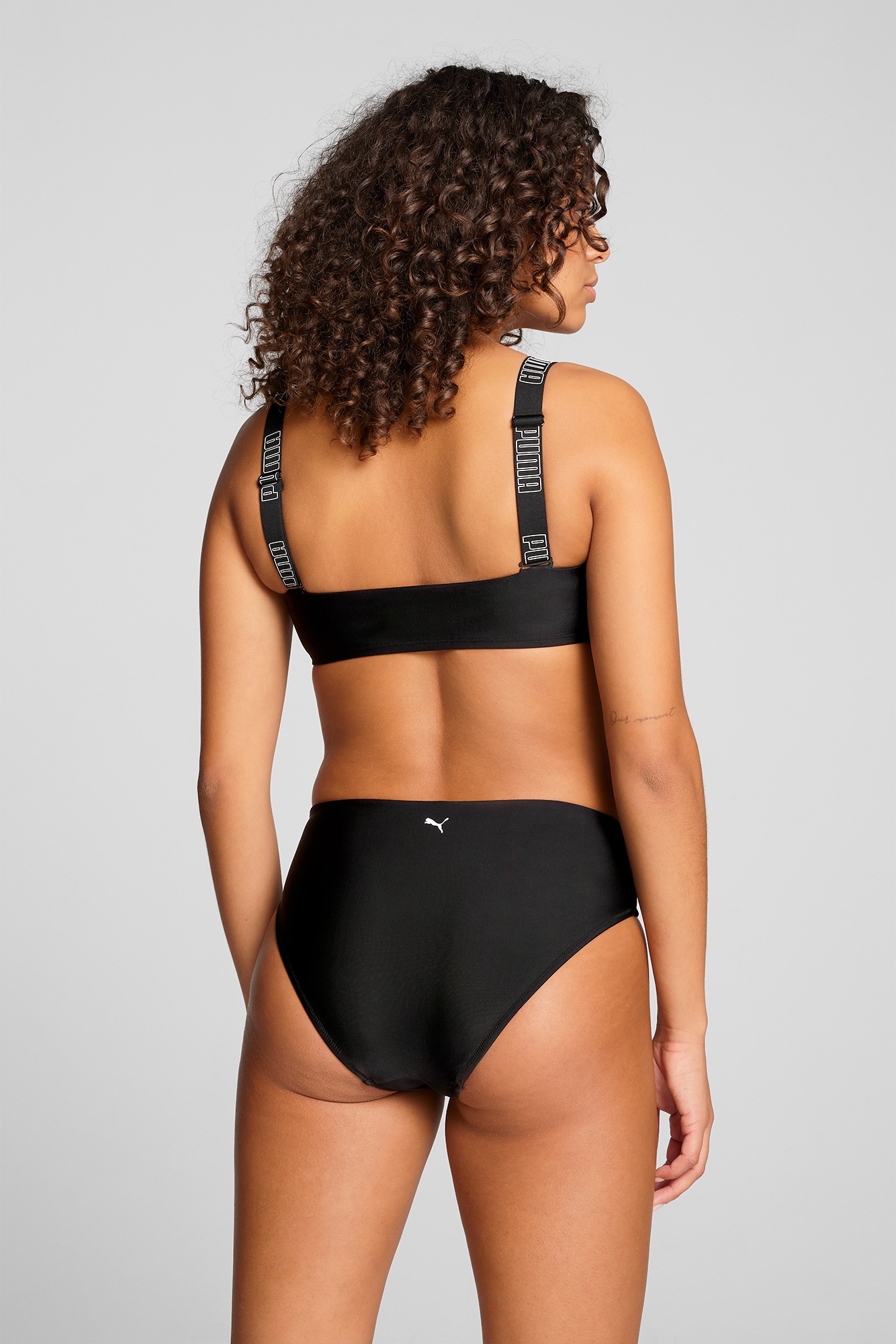 PUMA Highwaist-Bikini-Hose »PUMA SWIM WOMEN HIGH WAIST BRIEFS« mit hohem Beinausschnitt, elastisch