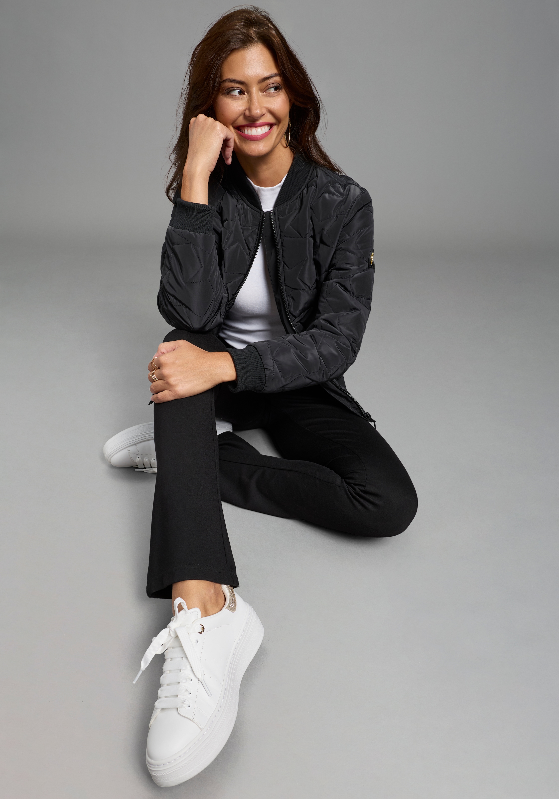 Bruno Banani Blouson mit durchgehendem Reißverschluss, mit Reißverschlusstaschen