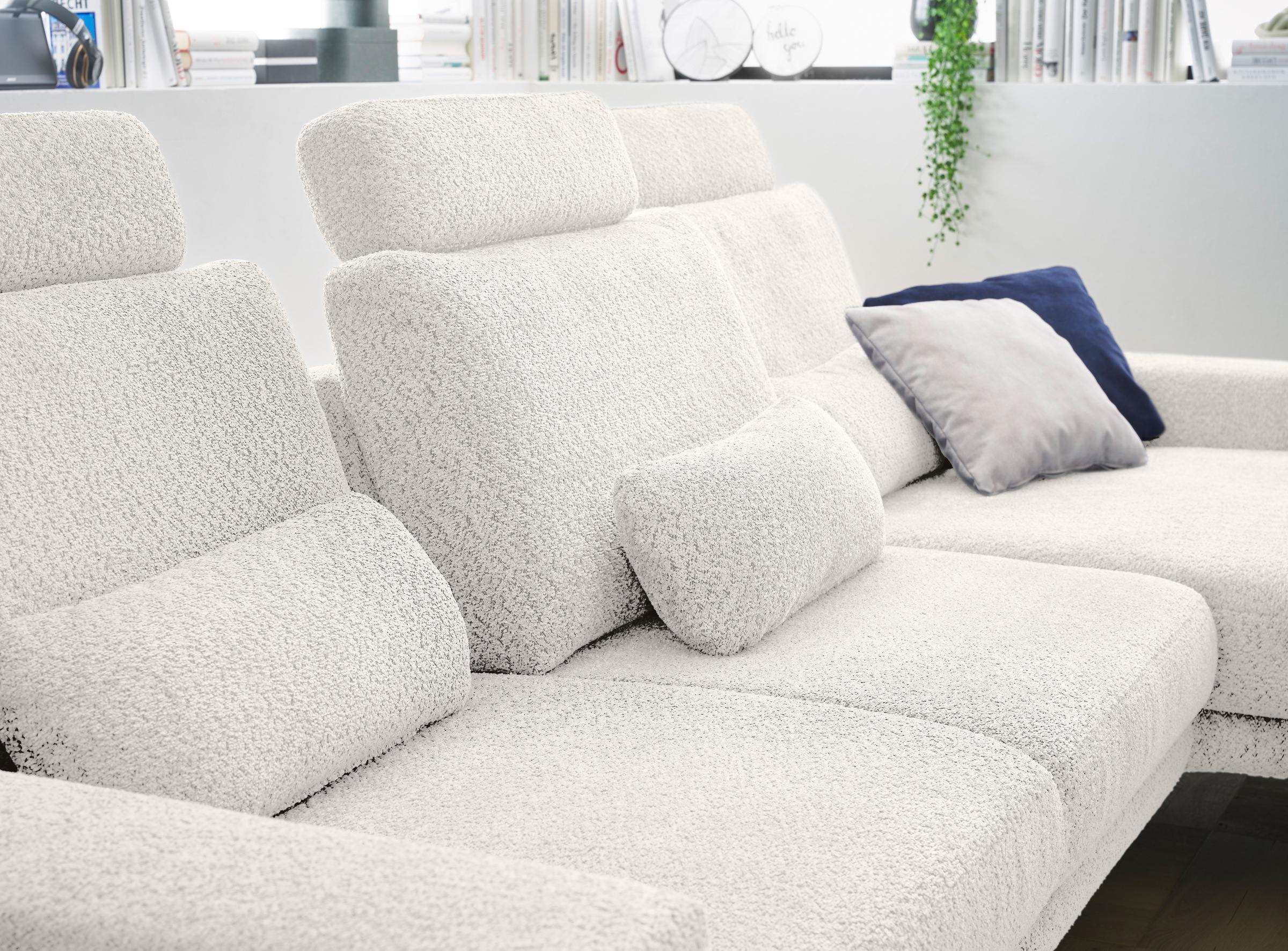 set one by Musterring Ecksofa »SO 3600, inkl motor. Sitztiefenverstellung, Kopfstützen, Nierenkissen«, Sitzhöhe 42 cm, Federkern, Breite 293 x Tiefe 180 cm, Kama natur