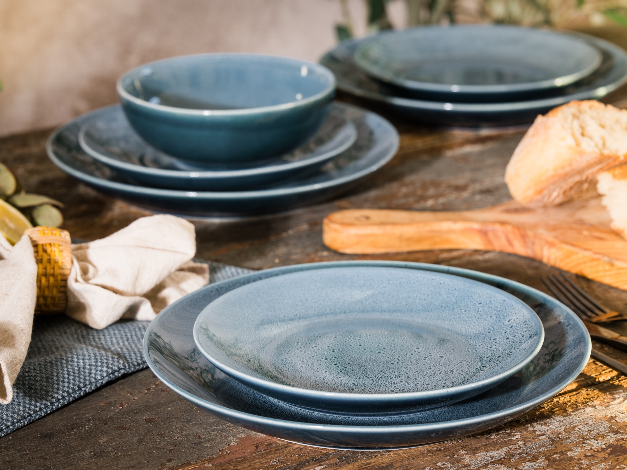 CreaTable Tafelservice »Geschirr-Set Reactive Nostalgic«, (Set, 12 tlg., Teller Set für 4 Personen), Service, jedes Stück ist ein Unikat, 12 Teile, für 4 Personen