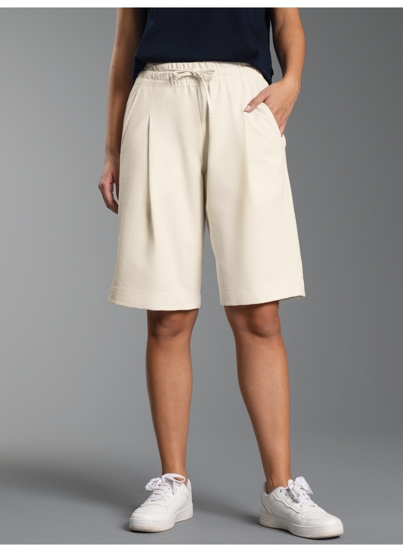 Trigema Bermudas »TRIGEMA Shorts in Piqué-Qualität mit modischen Falten«