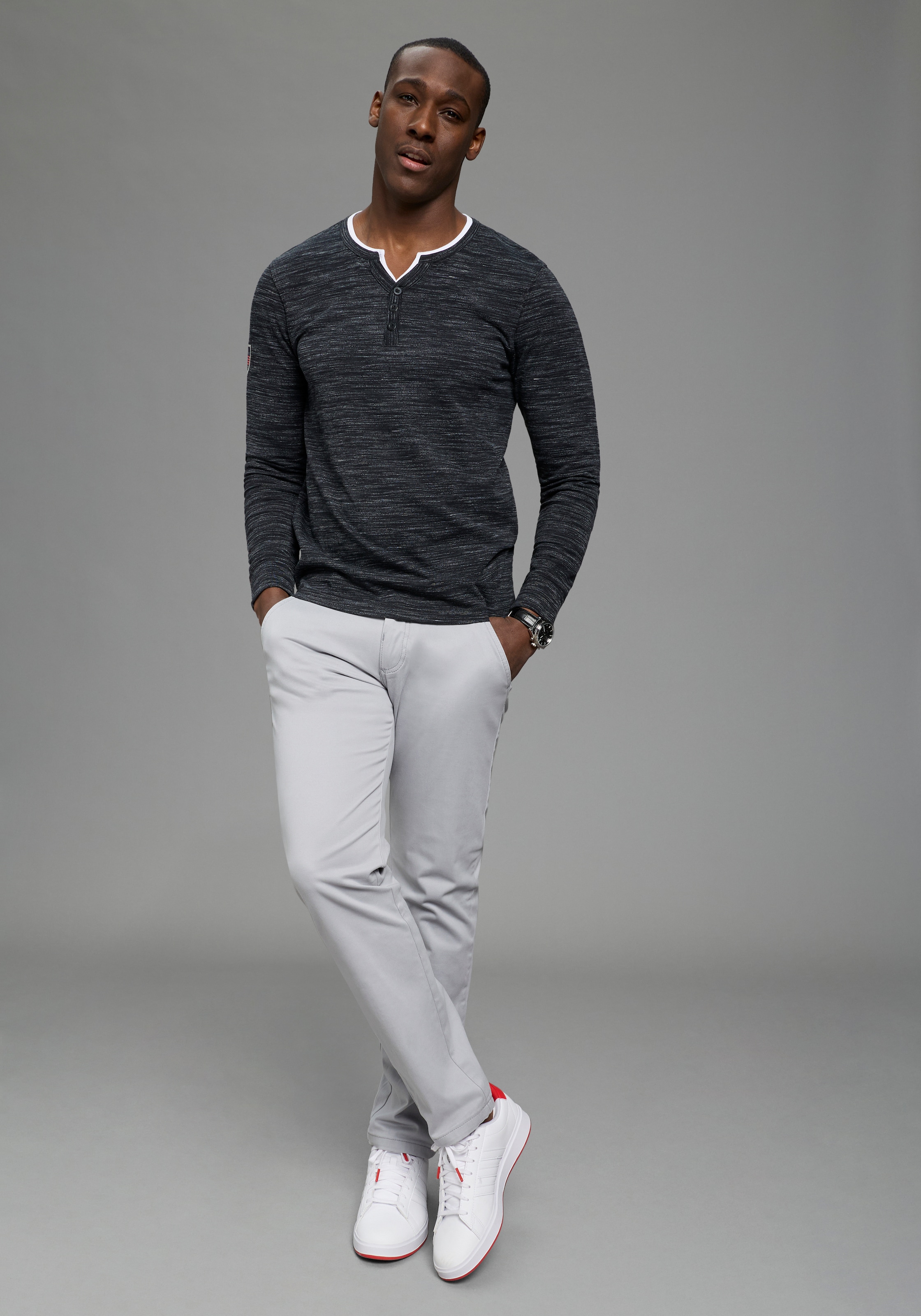 DELMAO Henleyshirt Langarm,  melierte Optik,  Henleykragen,  aus Baumwollmischung