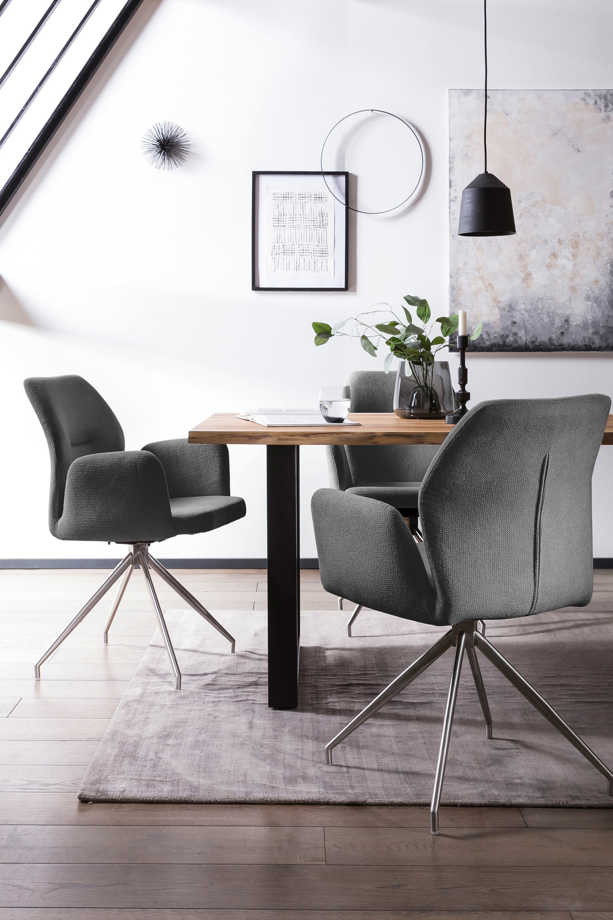 SalesFever Essgruppe »Stilvolle Essgruppe«, (Set, 5 tlg.), Tischplatte behandelt mit OSMO Hartwachs-Öl in seidenmattem Finish