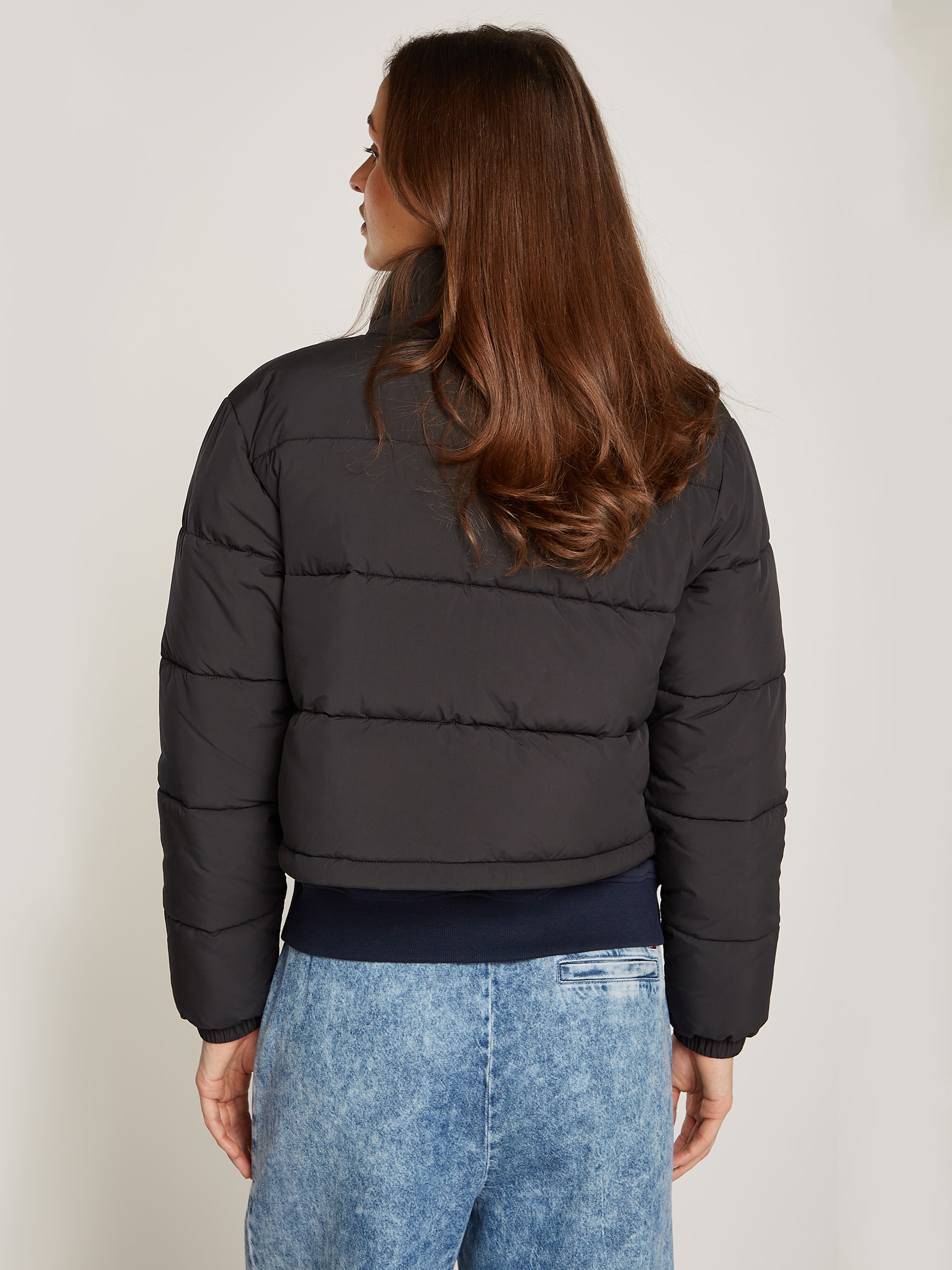 Tommy Jeans Steppjacke, mit Logostickerei