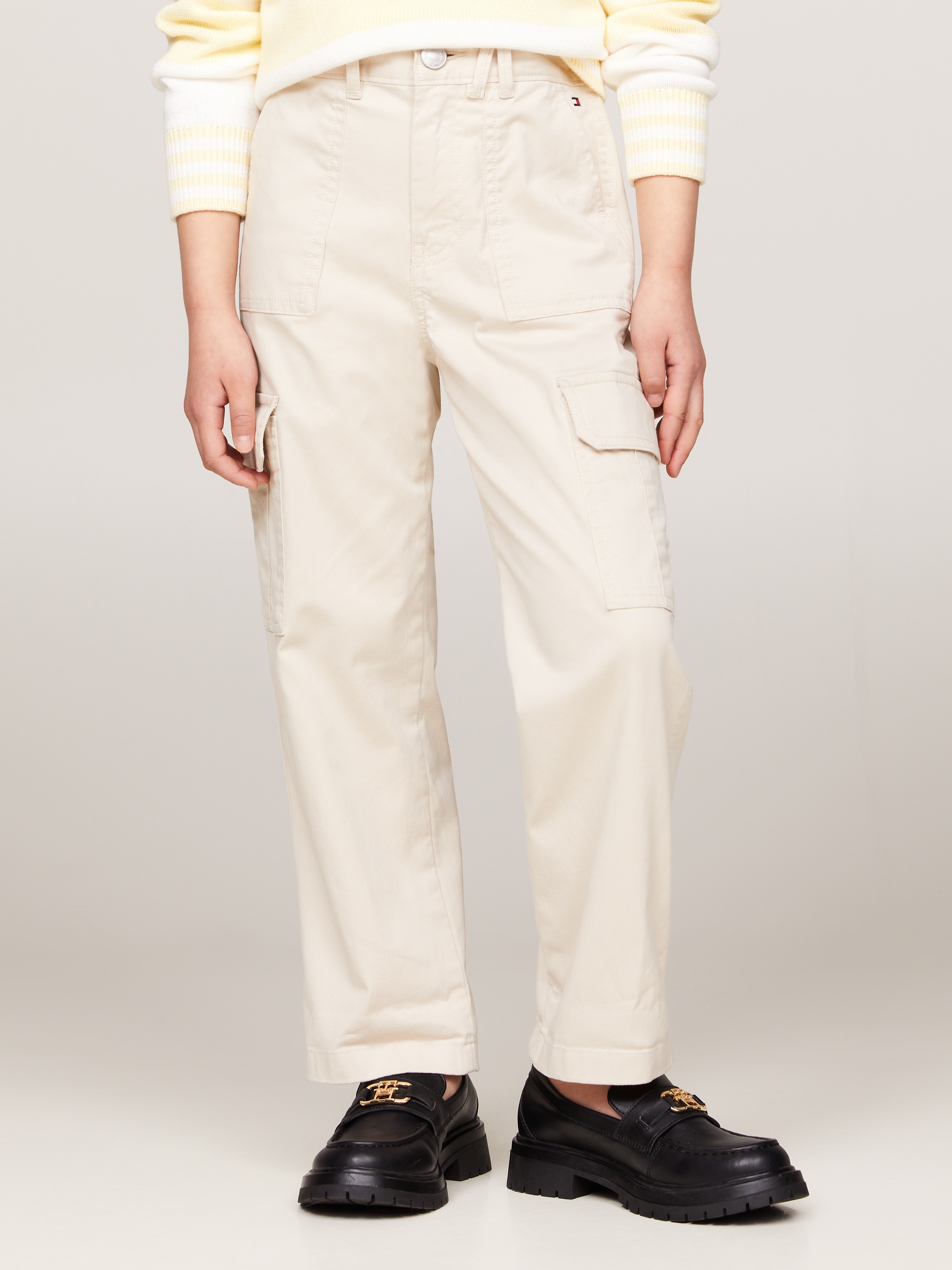 Tommy Hilfiger Cargohose »UTILITY CARGO PANTS«, Kinder bis 16 Jahre mit Logostickerei