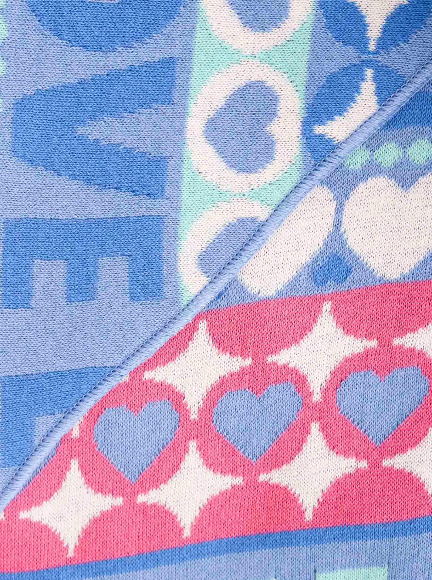 Zwillingsherz Dreieckstuch »"Jahrmarkt"« Schriftzug, farbenfroh, wärmend, Strick