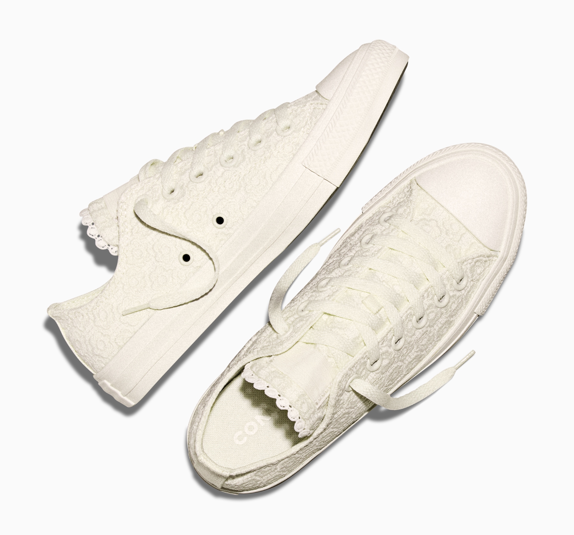 Converse Sneaker »CONVERSE CHUCK TAYLOR ALL STAR CROCHET FLORALS«  für vielseitige Aktivitäten, mit leicht profiliertem Laufsohlenprofil