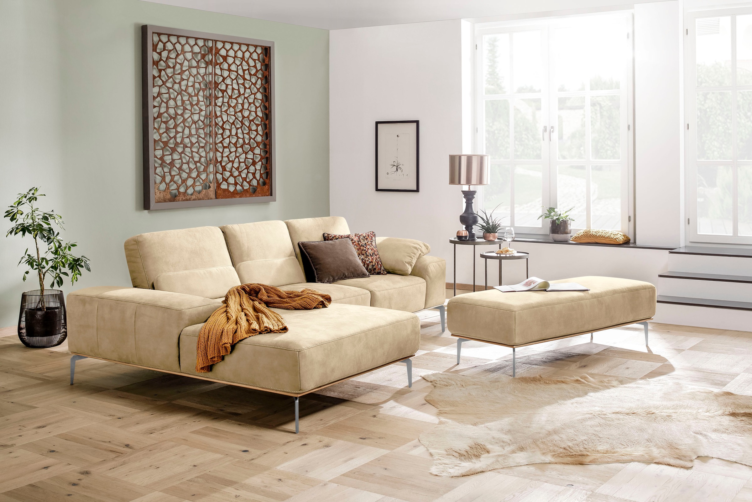 W.SCHILLIG Ecksofa »run, Designsofa mit tollem Sitzkomfort,  L-Form« mit elegantem Holzsockel, Füße in Chrom glänzend, Breite 279 cm