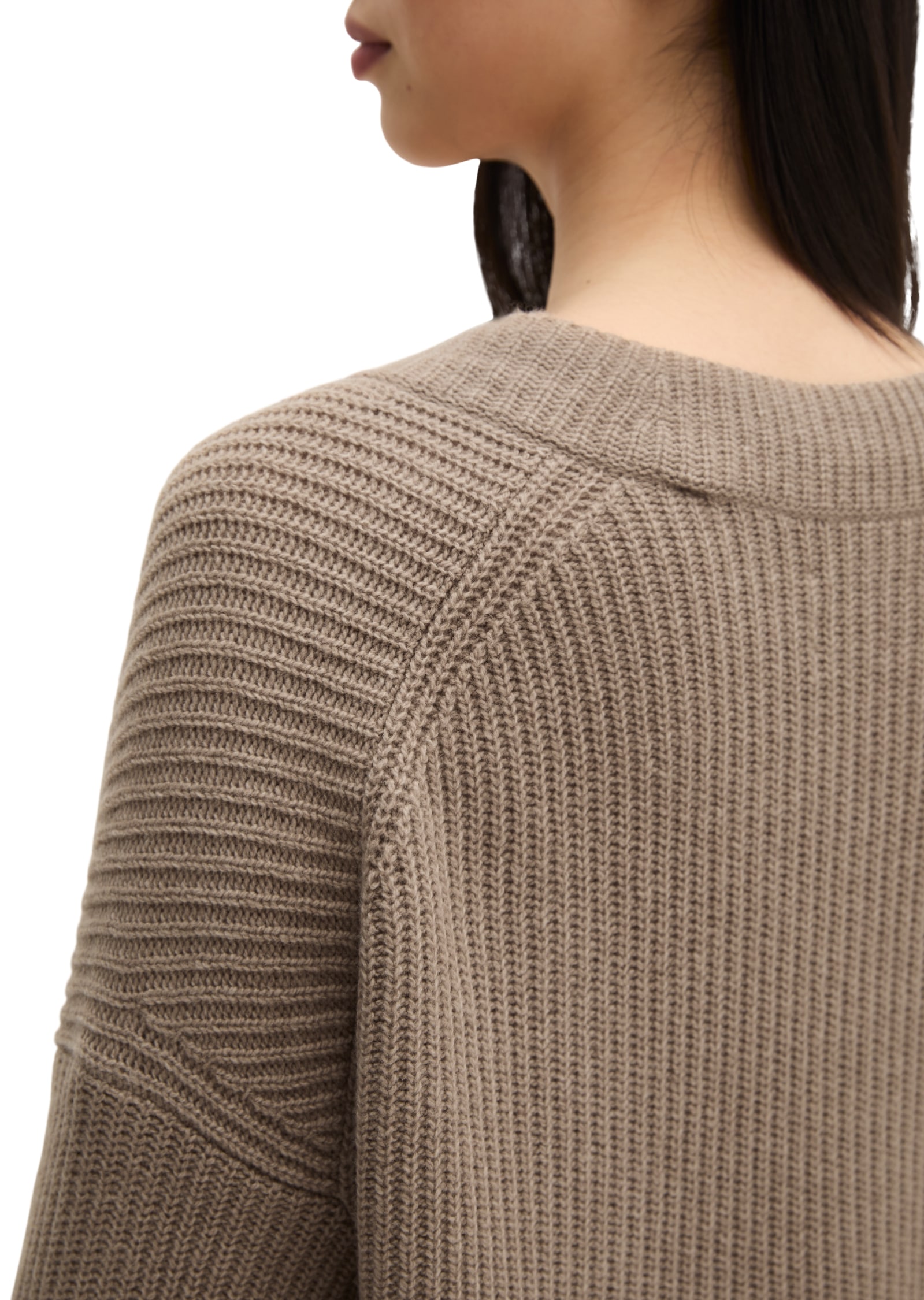 Marc O'Polo V-Ausschnitt-Pullover loose aus weichem Schurwolle-Mix