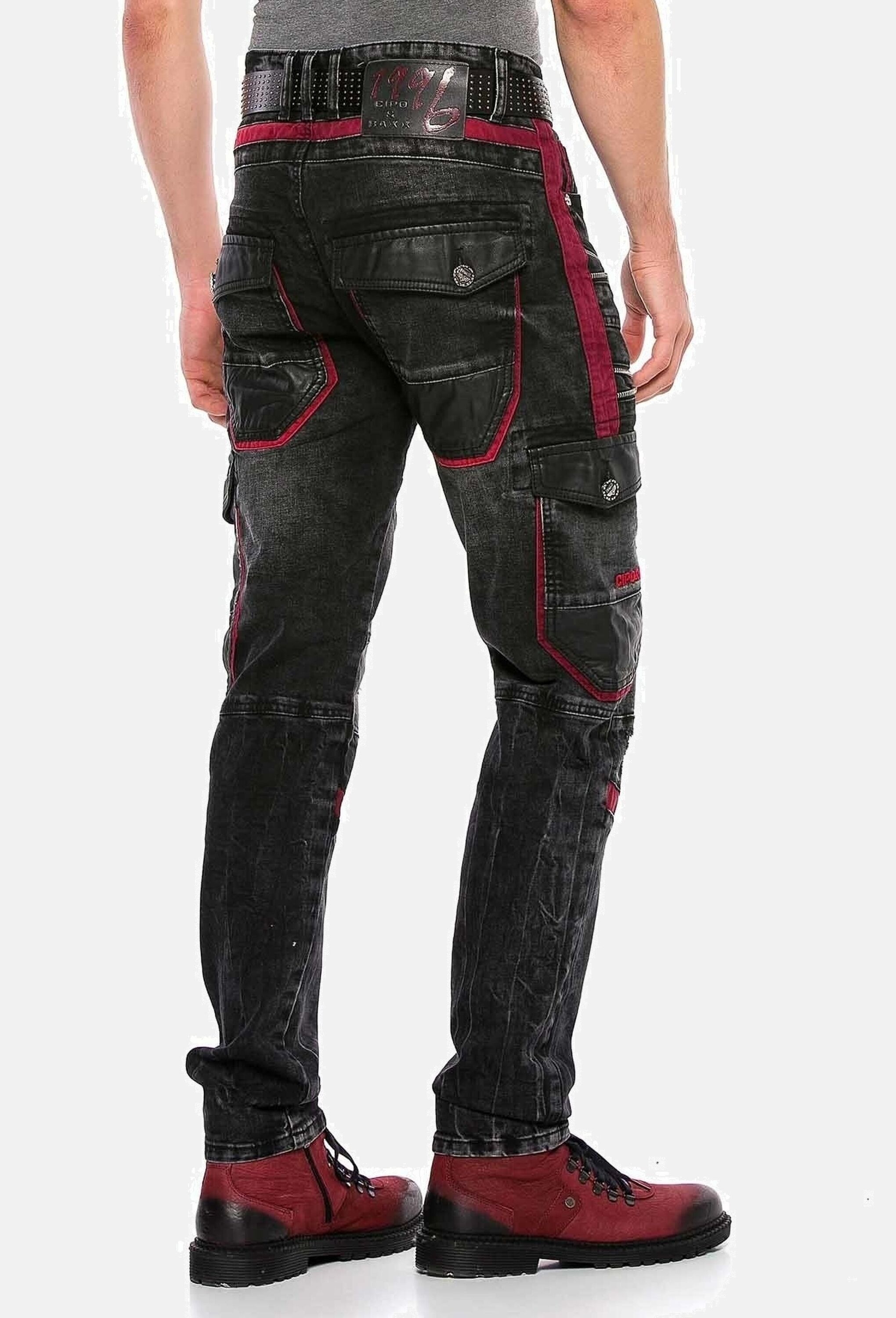 Cipo & Baxx Straight-Jeans »Cipo & Baxx Jeans« mit auffälligen Elementen, CD561