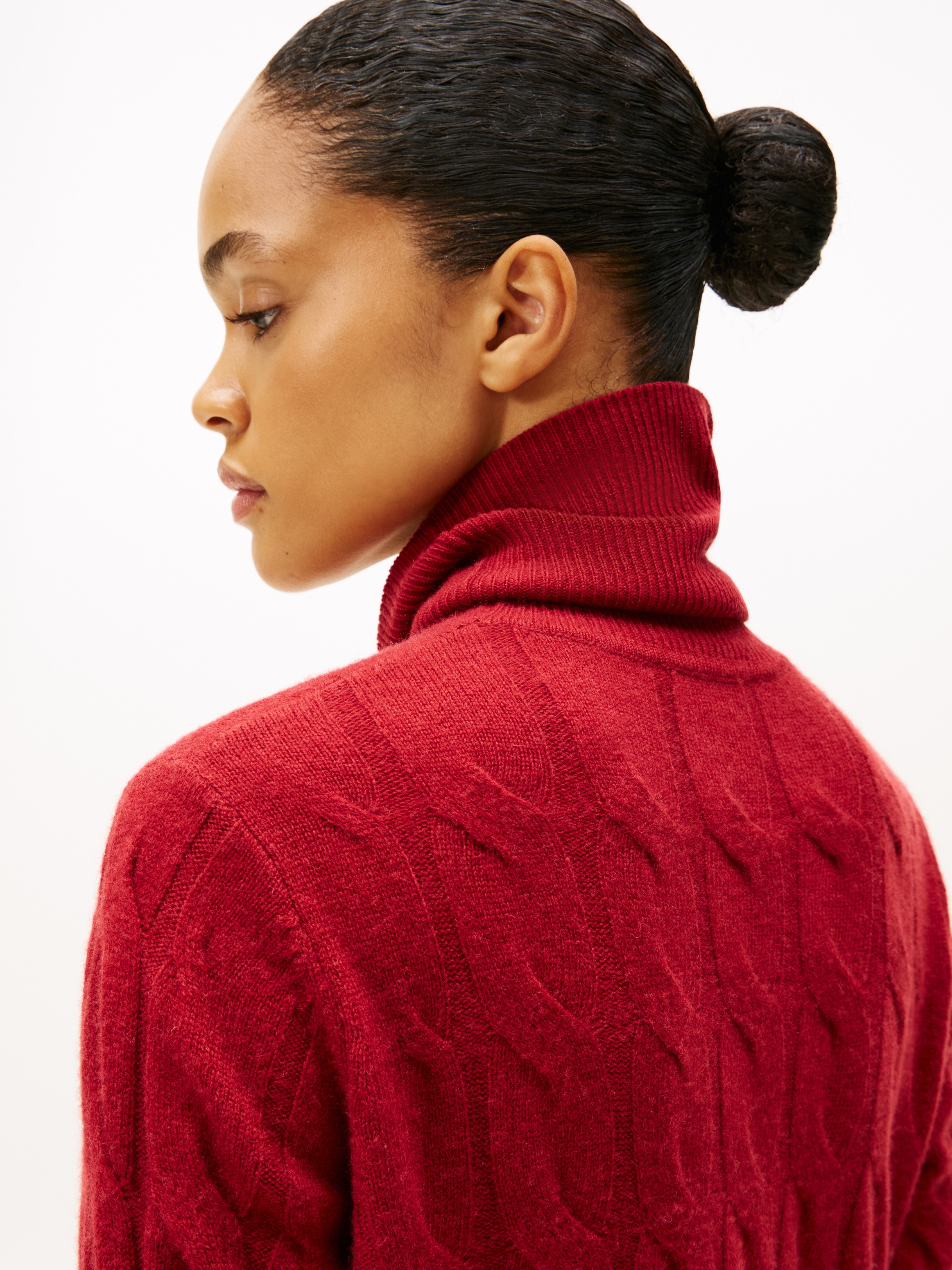 Tommy Hilfiger Strickkleid »SOFT WOOL CABLE ROLL-NK LS DRESS« Wolle, mit Zopfmuster