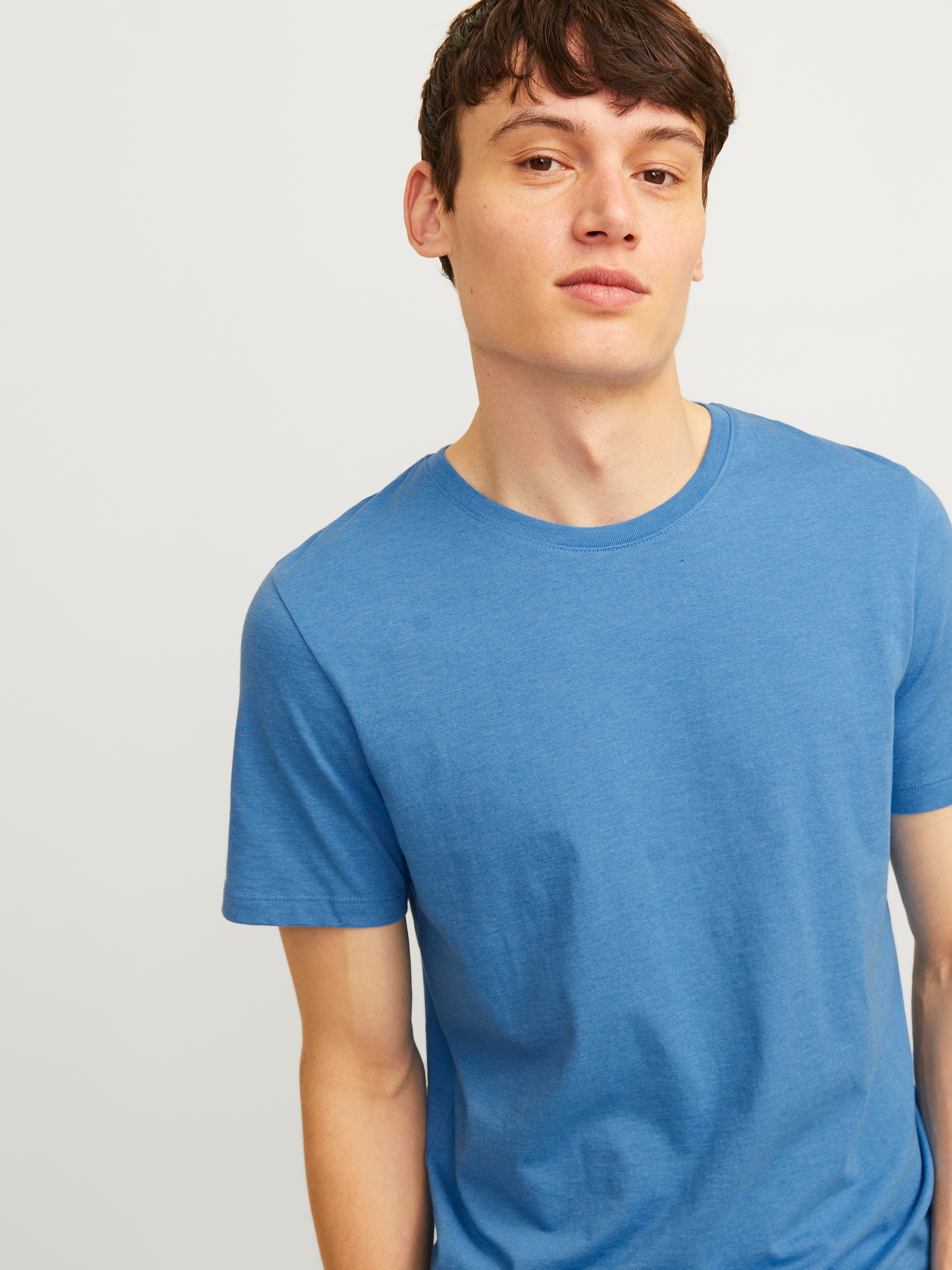 Jack & Jones Rundhalsshirt »JJEORGANIC MELANGE TEE SS O-NECK NOOS«, in Melange Optik