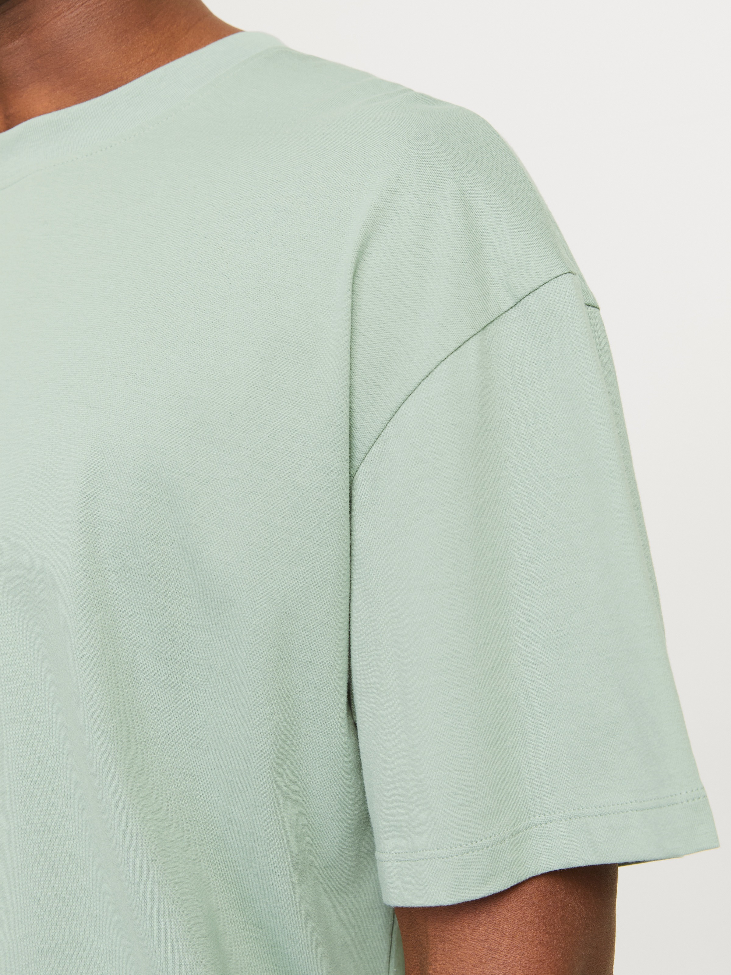 Jack & Jones Oversize-Shirt »JJEBRADLEY TEE SS O-NECK NOOS«, mit Rundhalsausschnitt