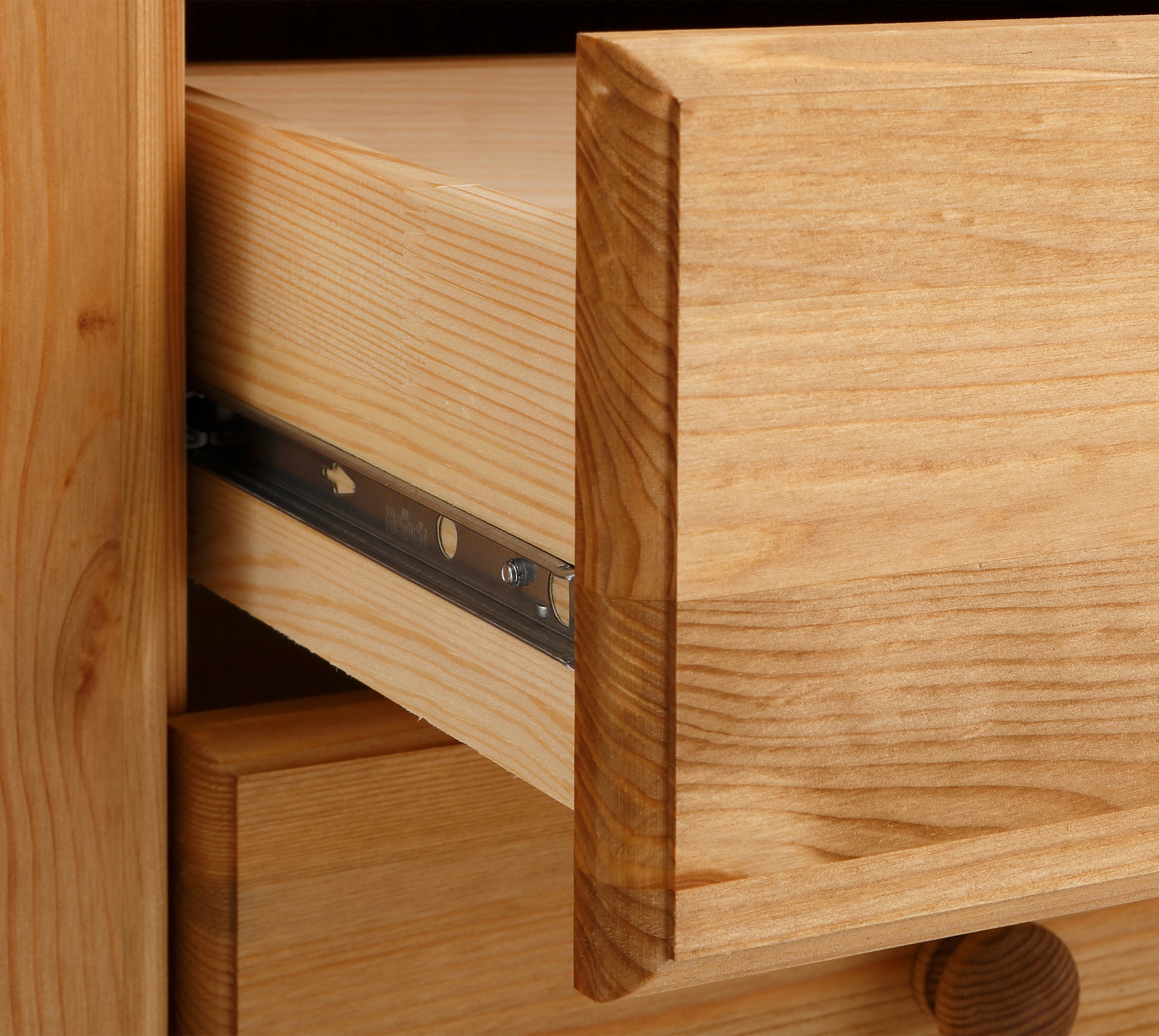 Home affaire Highboard »Adele«, Stauraumschrank, 2-türig, Höhe 135 cm, aus massiver Kiefer, FSC®