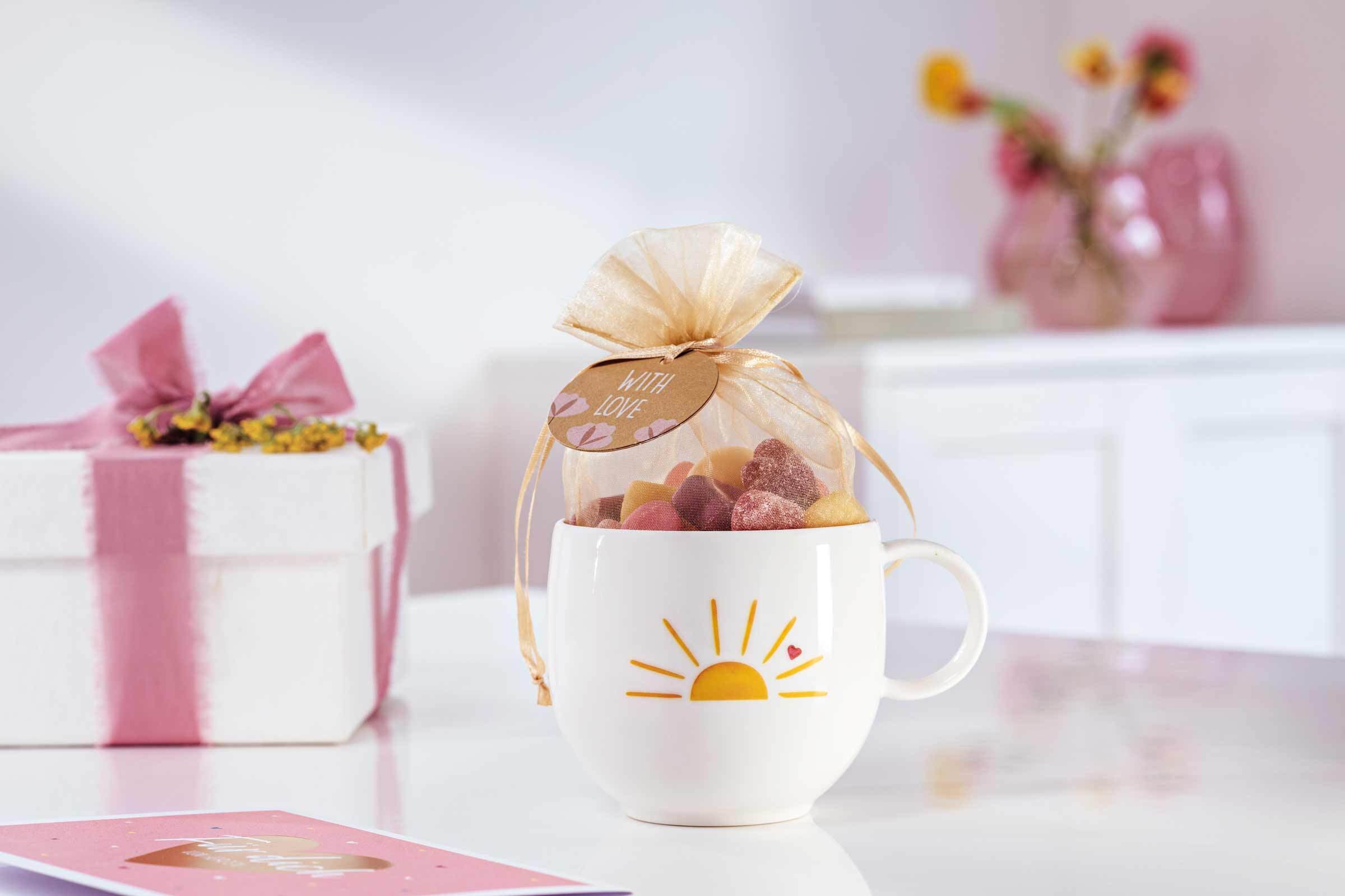 Villeroy & Boch Geschirr-Set »Henkelbecher With Love 290 ml 5er Set weiß-gelb«