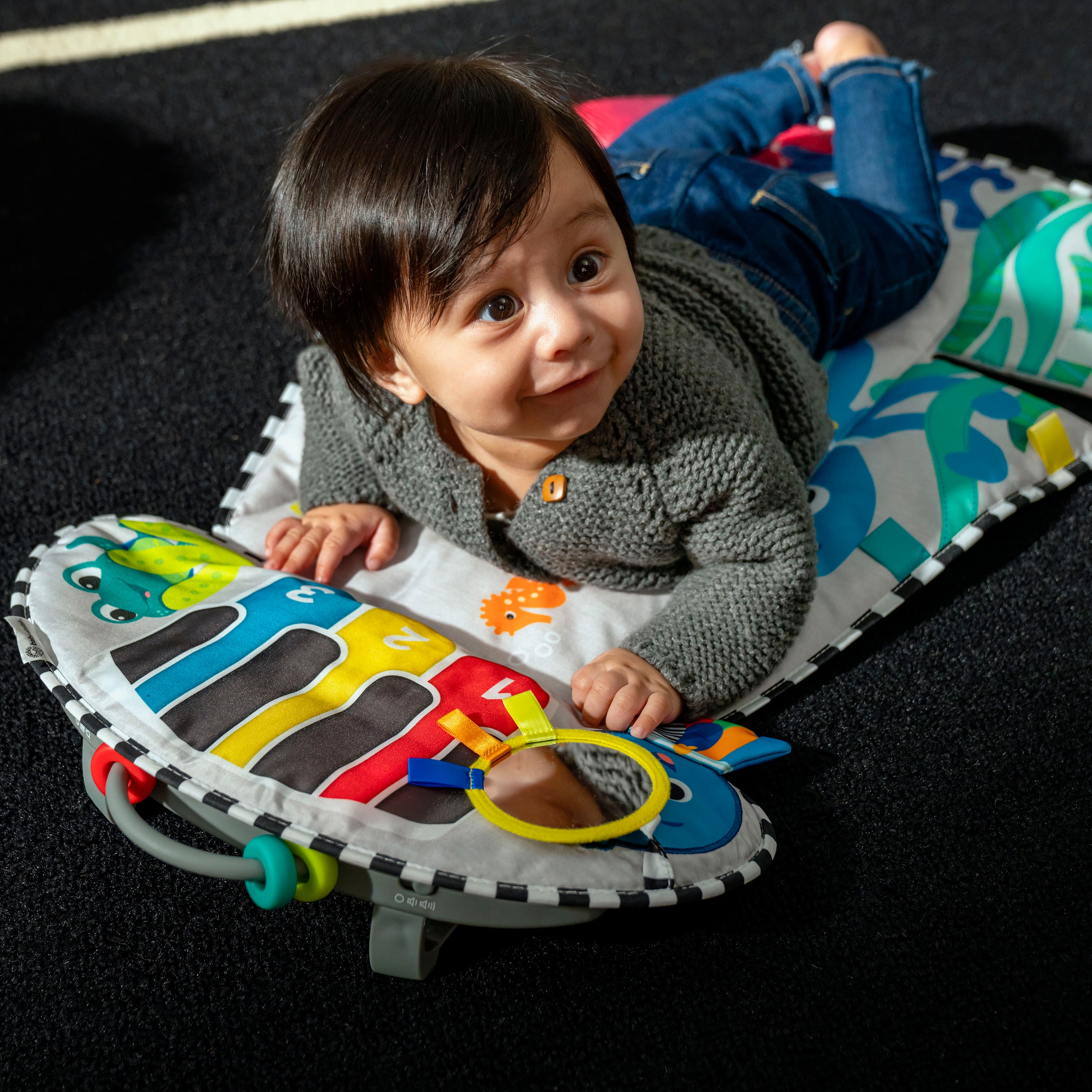 Baby Einstein Babywippe »Kick to It 4-in-1 Musical Swing & Rocker« bis 9 kg mit Sound-Effekt