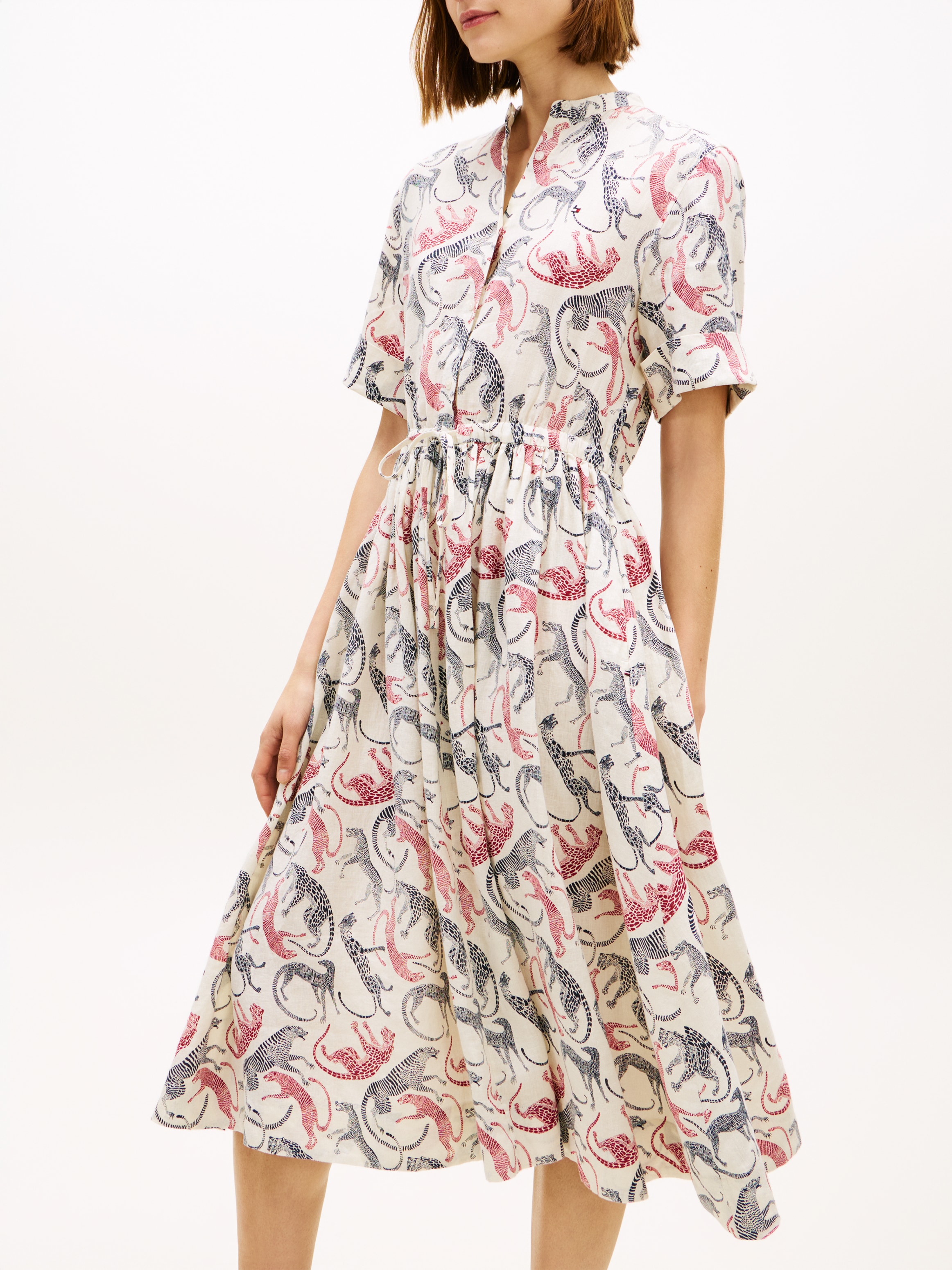 Tommy Hilfiger Sommerkleid »ESS LINEN SHORT SLEEVE SHIRT DRESS« Eingrifftaschen in Midi-Länge, mit Taillen-Band zum Binden