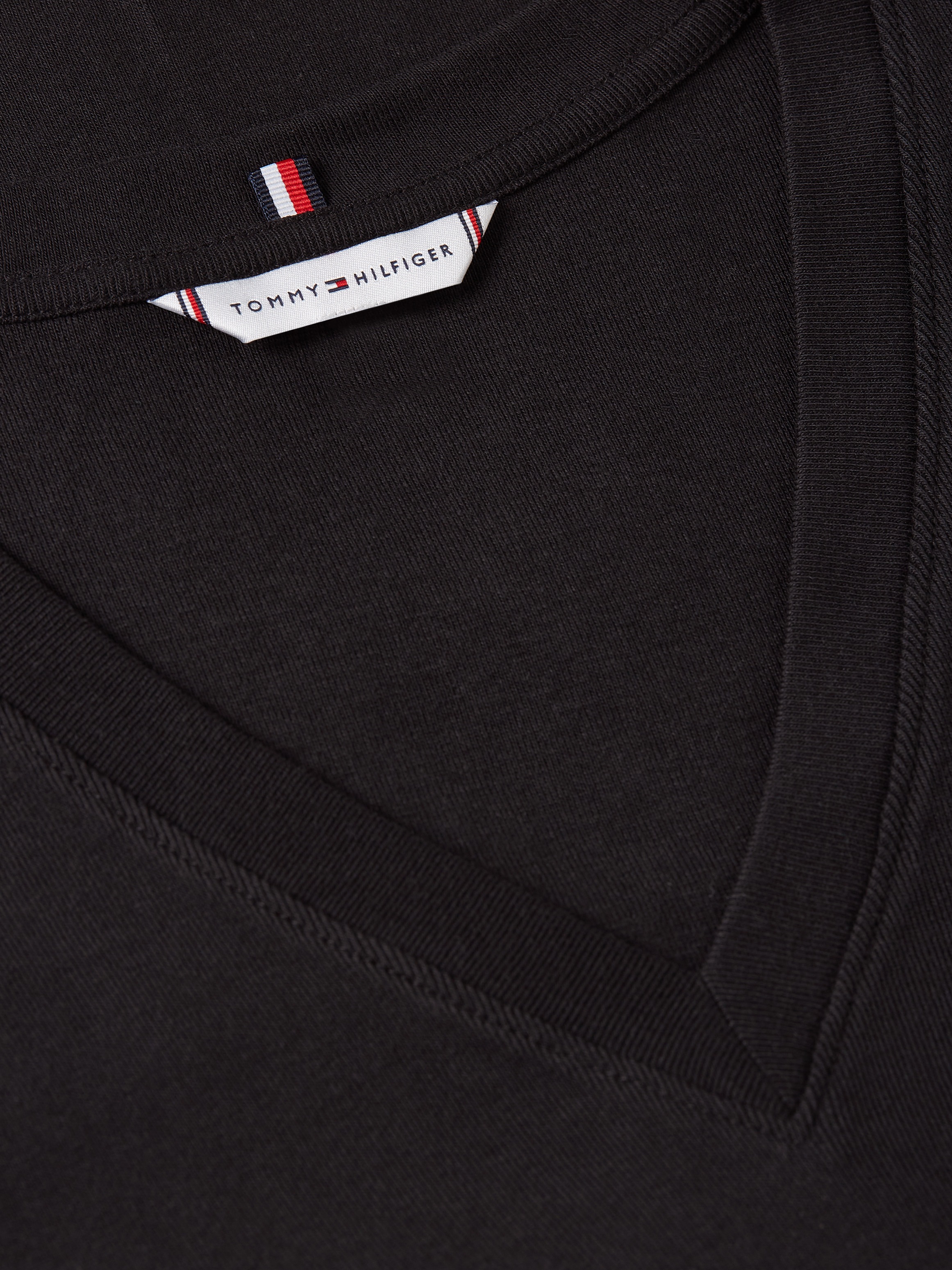 Tommy Hilfiger T-Shirt »SLIM CODY V-NK SS mit V-Ausschnitt und Streifen«, gestreift, casual, slim fit, Baumwolle, V-Ausschnitt