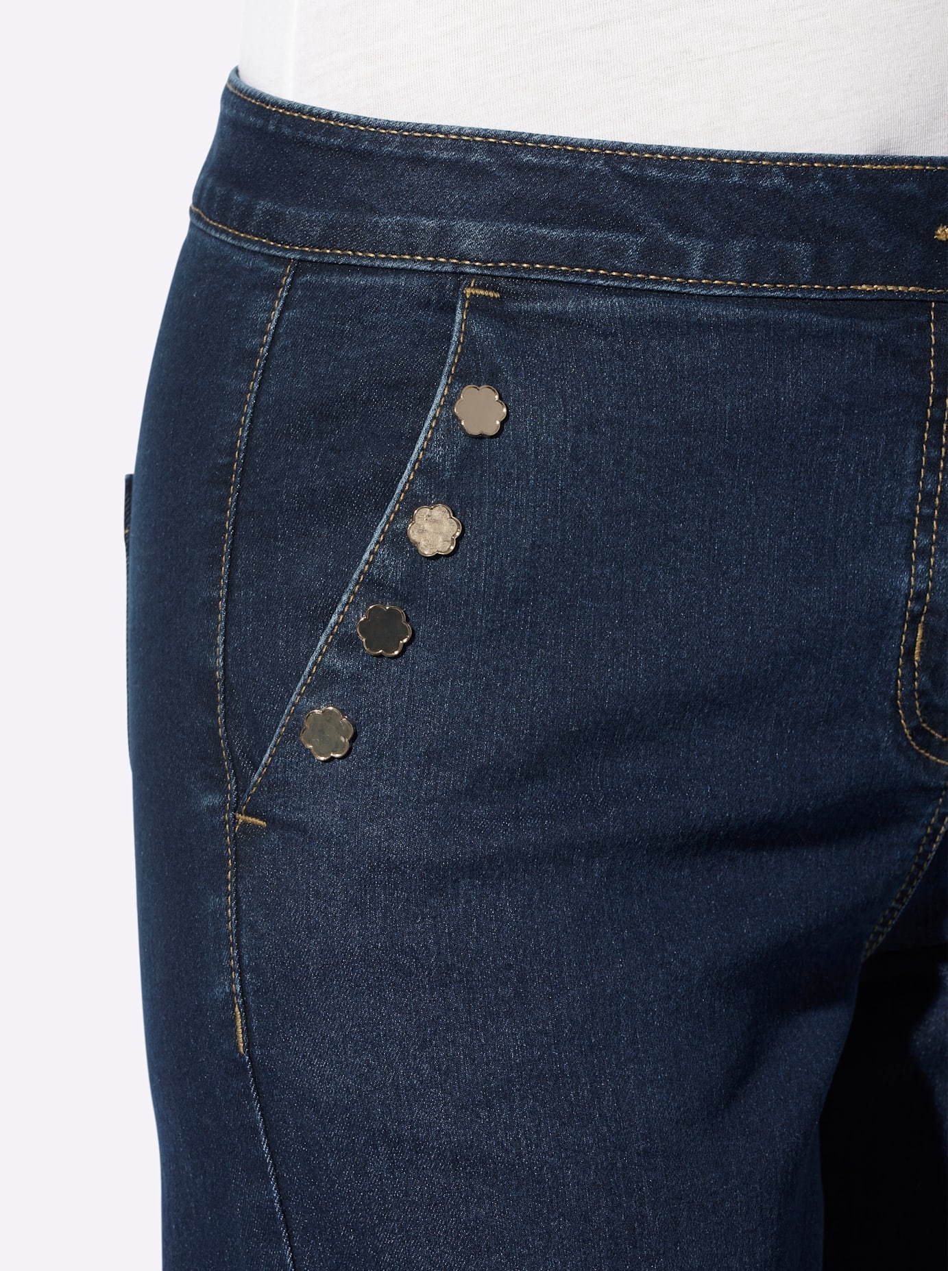 Classic Basics Bequeme Jeans 1