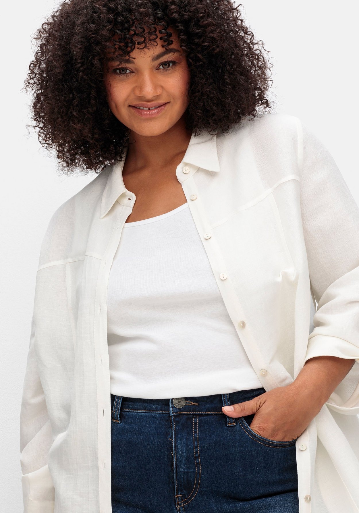 Sheego Longbluse »Longbluse in Leinenoptik, mit Gummizug hinten«